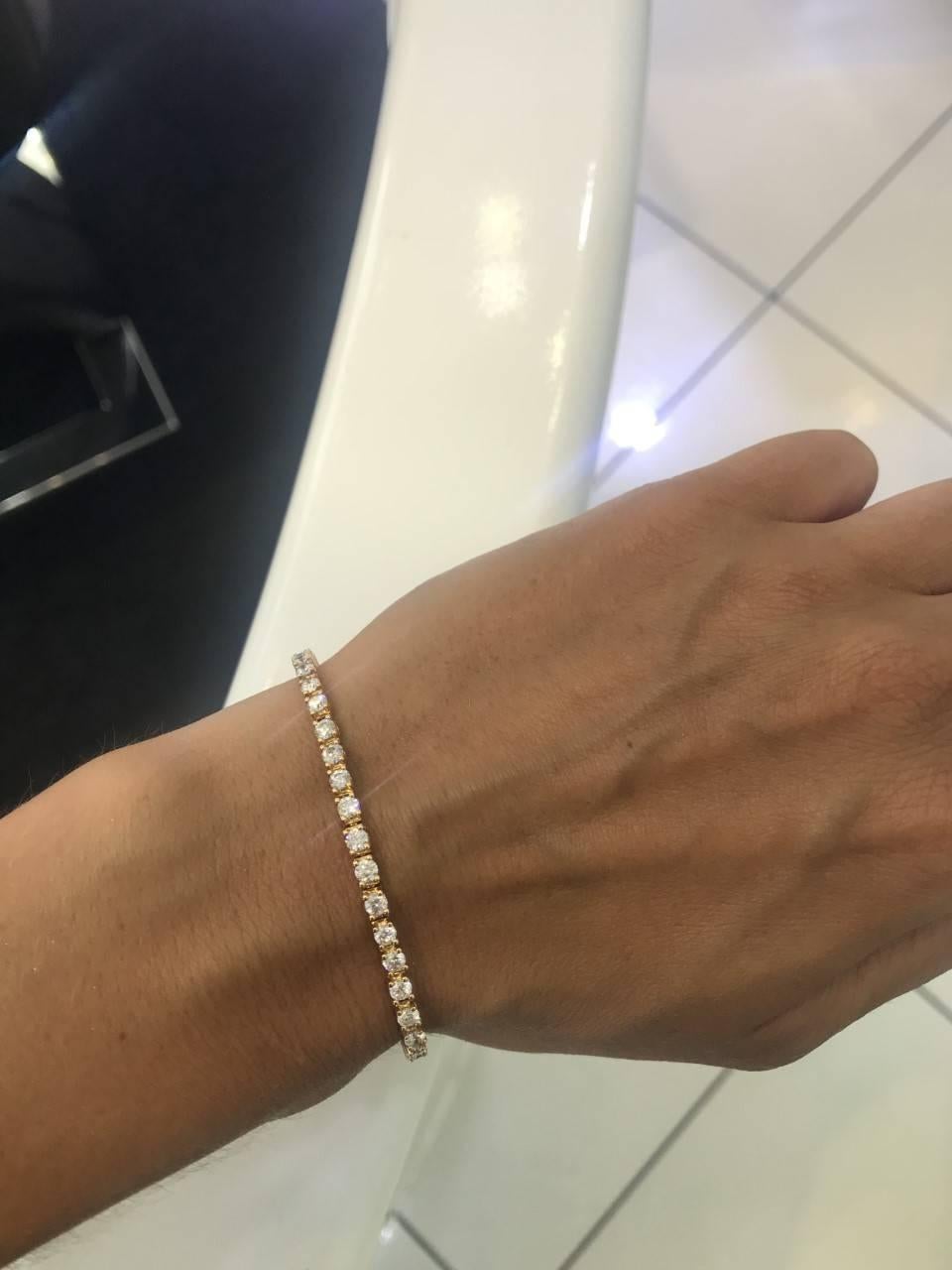 Modern 3.00 Carat Round Diamond 18 Karat Rose Gold Four Claw Tennis Riviera Bracelet For Sale