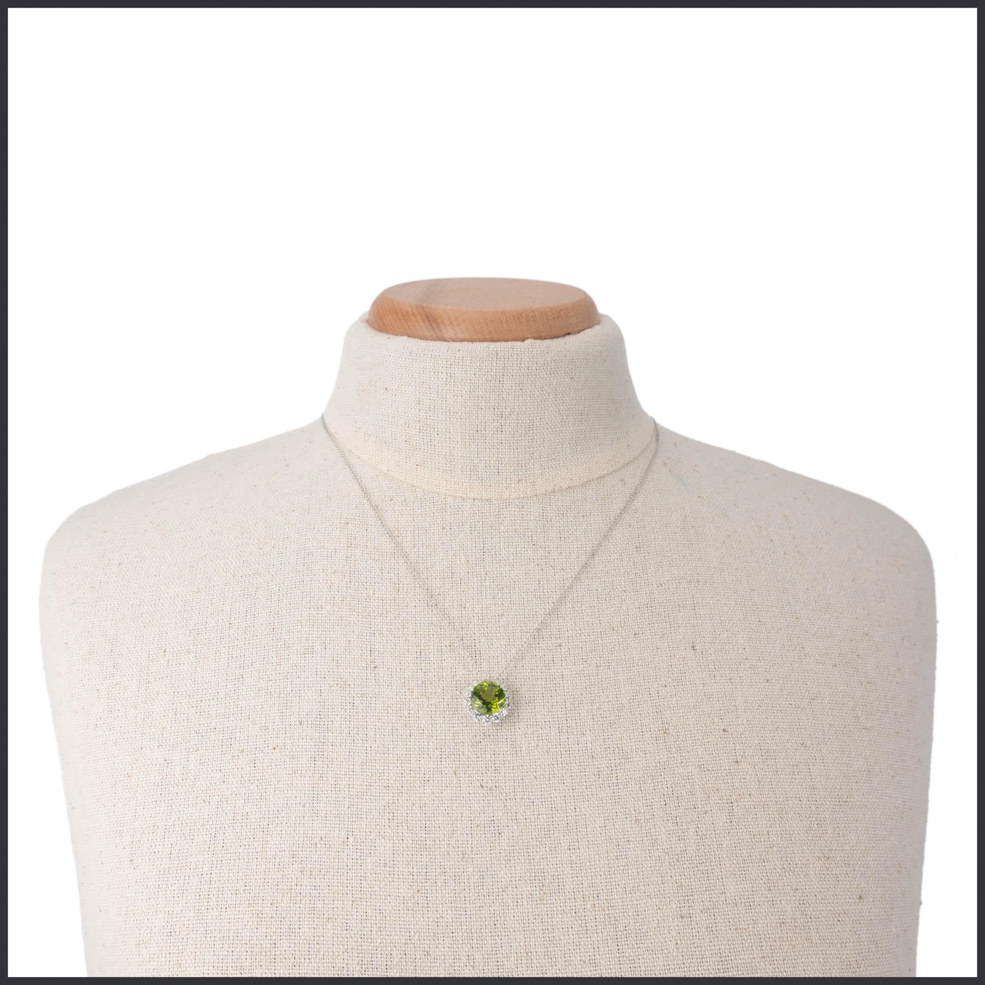 Round Cut 3.00 Carat Round Peridot Diamond Halo White Gold Pendant Necklace For Sale