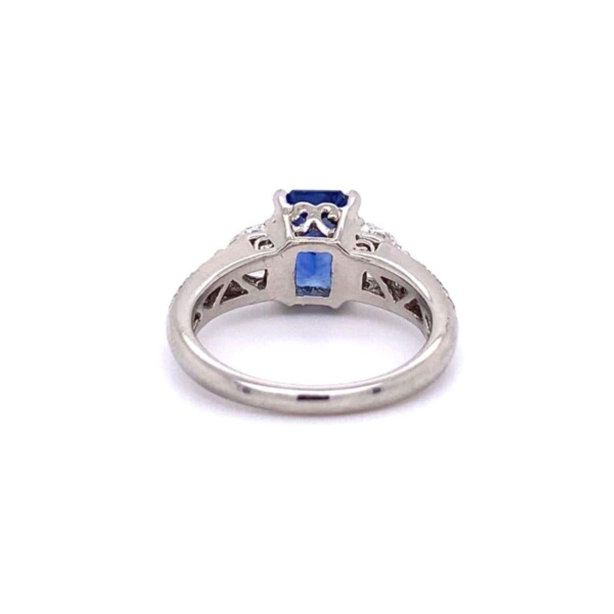 Modern 3.00 Carat Sapphire and Diamond Three-Stone Platinum Ring Fine Estate Jewelry For Sale