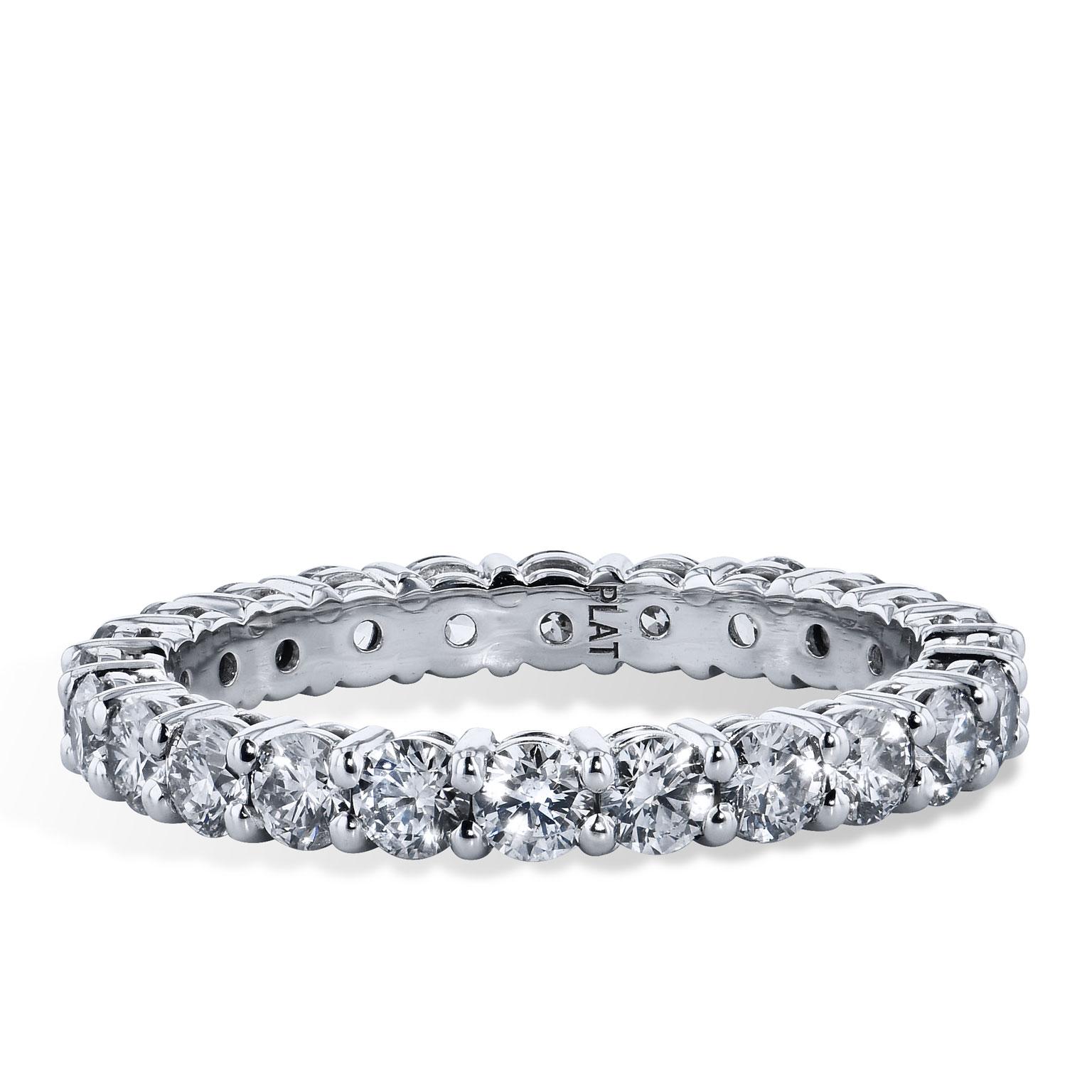 Women's 3.00 Carat Round Brilliant Cut  Diamond Shared Prong Eternity Band 5.5 For Sale