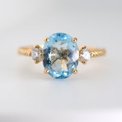 Anillo de cóctel hecho a mano de oro amarillo de 18k con topacio y diamantes de 3,00 quilates