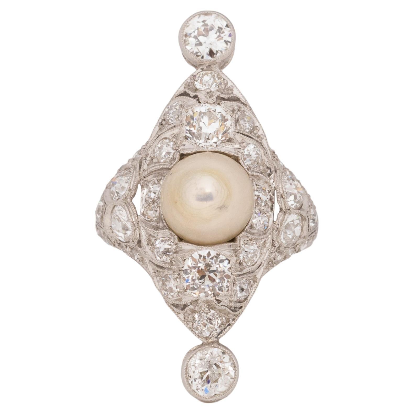 3.00 Carat Total Weight Art Deco Diamond Platinum Engagement Ring For Sale
