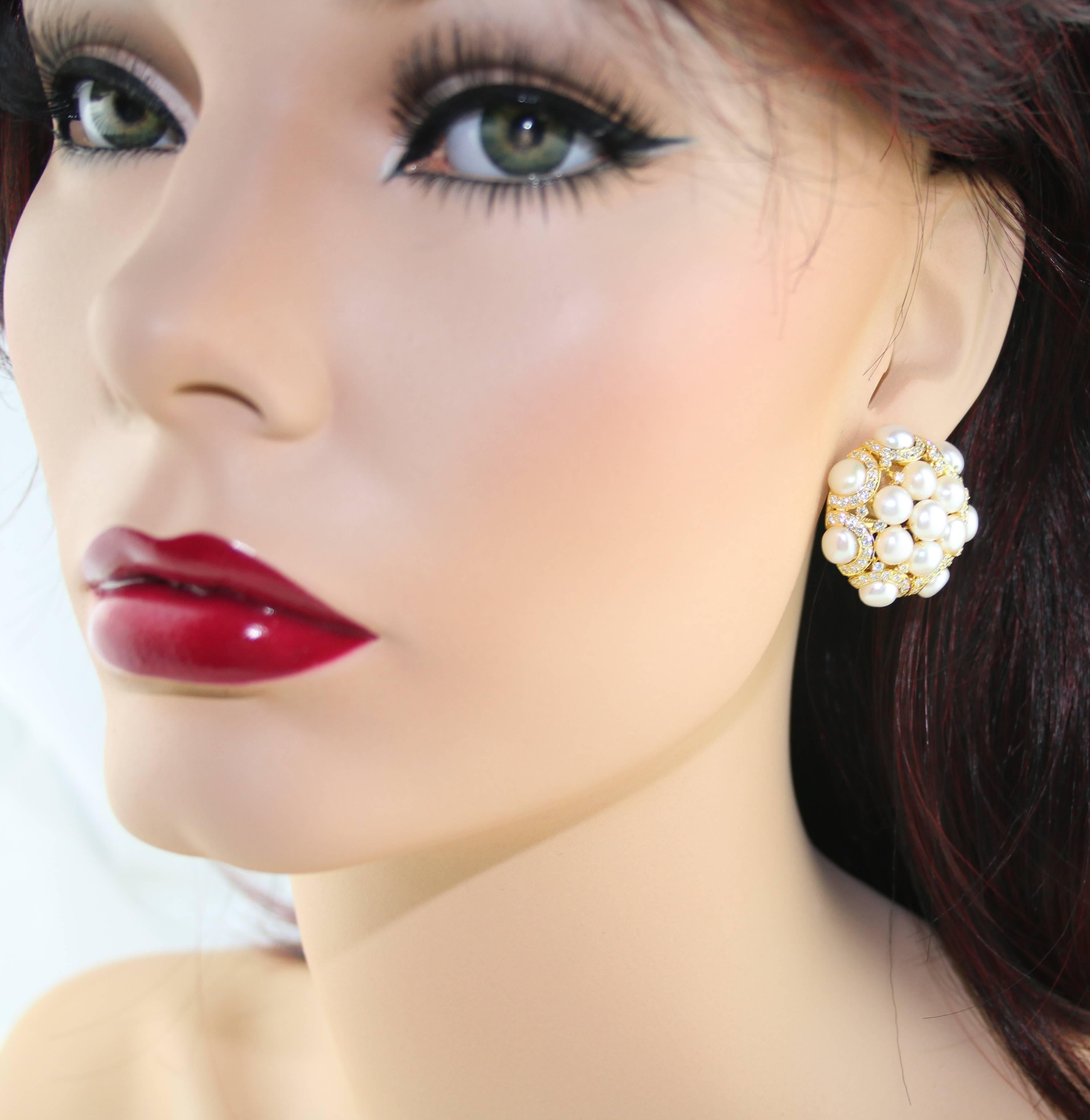 3,00 Karat Diamanten und Perlen Clip-On Goldknopf-Ohrringe (Zeitgenössisch) im Angebot