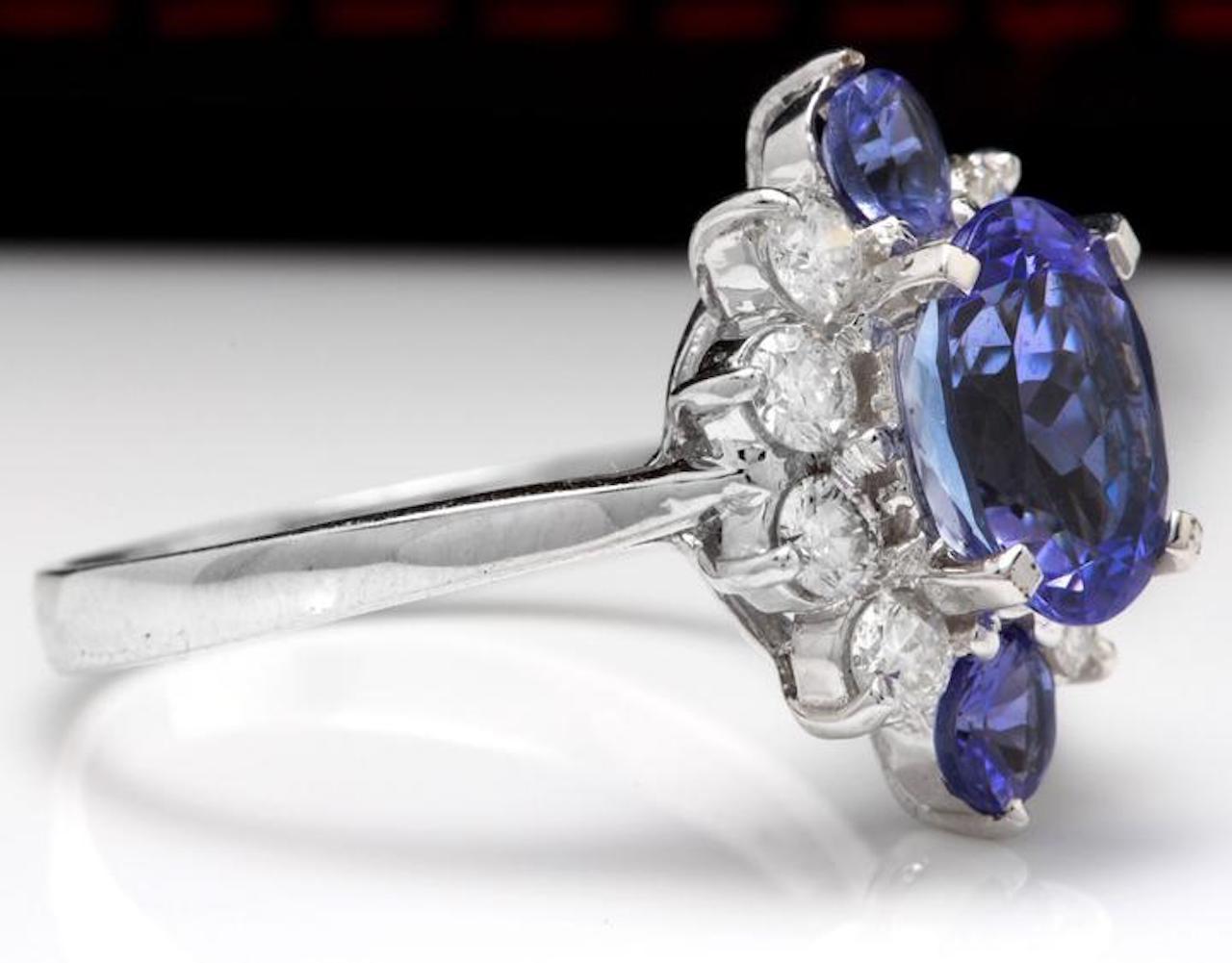 Round Cut 3.00 Carat Natural Very Nice Looking Tanzanite and Diamond 14K Solid White Gold For Sale
