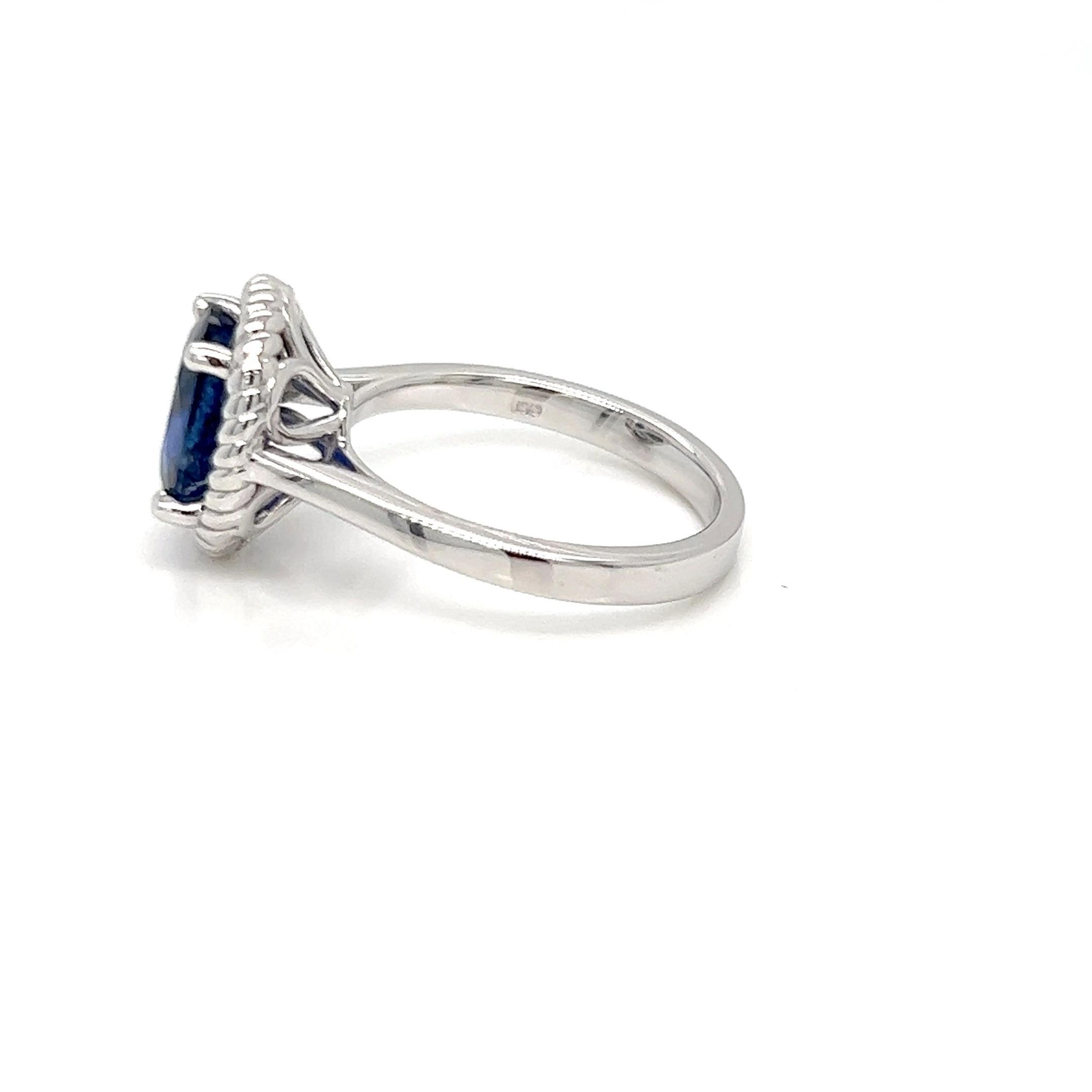 This unique solitaire ring consists a single piece of 3.00 carats of beautiful Sapphire. The sapphire is sourced from Sri Lanka which is known for its sapphires of greenish blue hue. Also known as Ceylon sapphire, this ring is worth every penny and