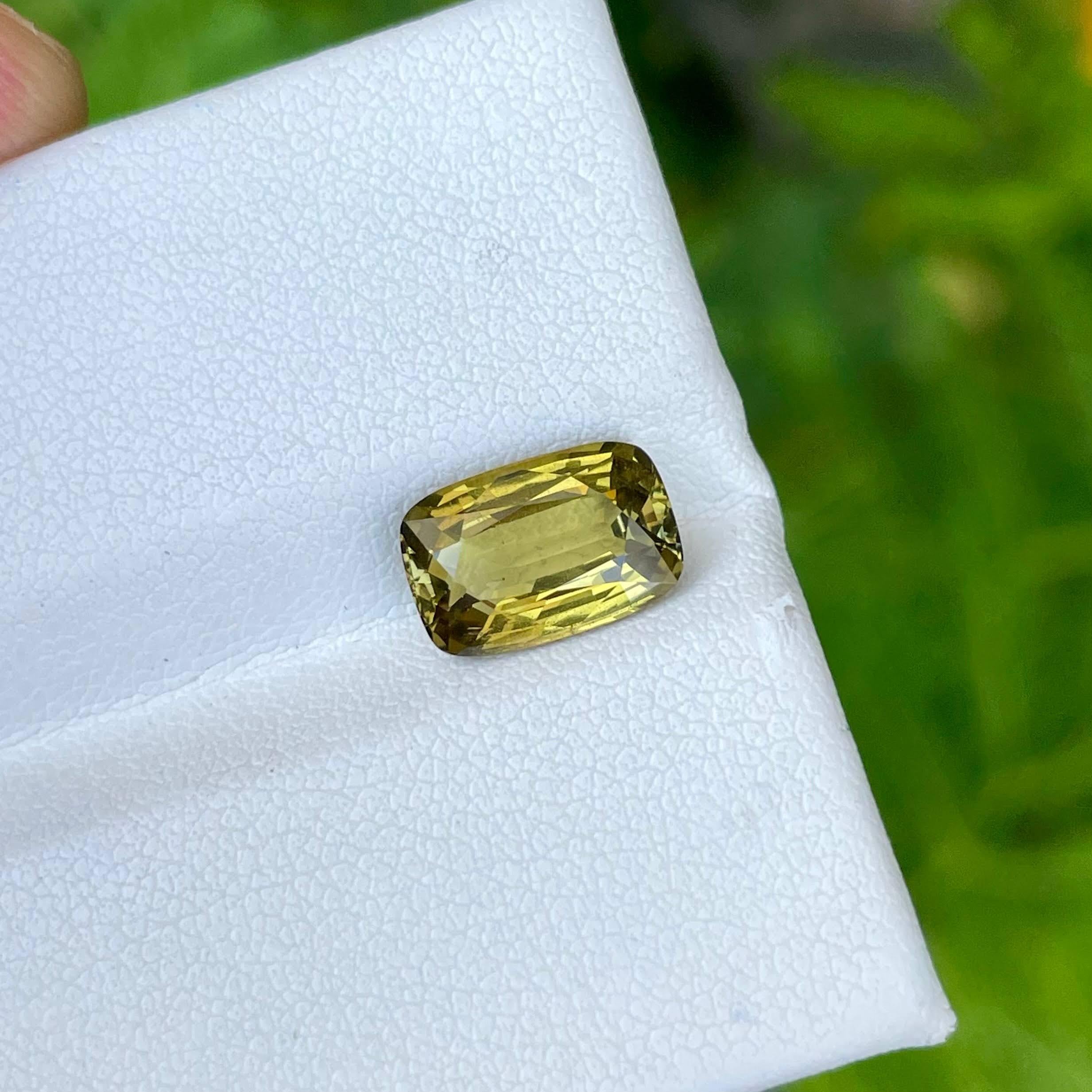 Modern 3.00 Carats Yellow Loose Chrysoberyl Cushion Cut Natural Tanzanian Gemstone For Sale