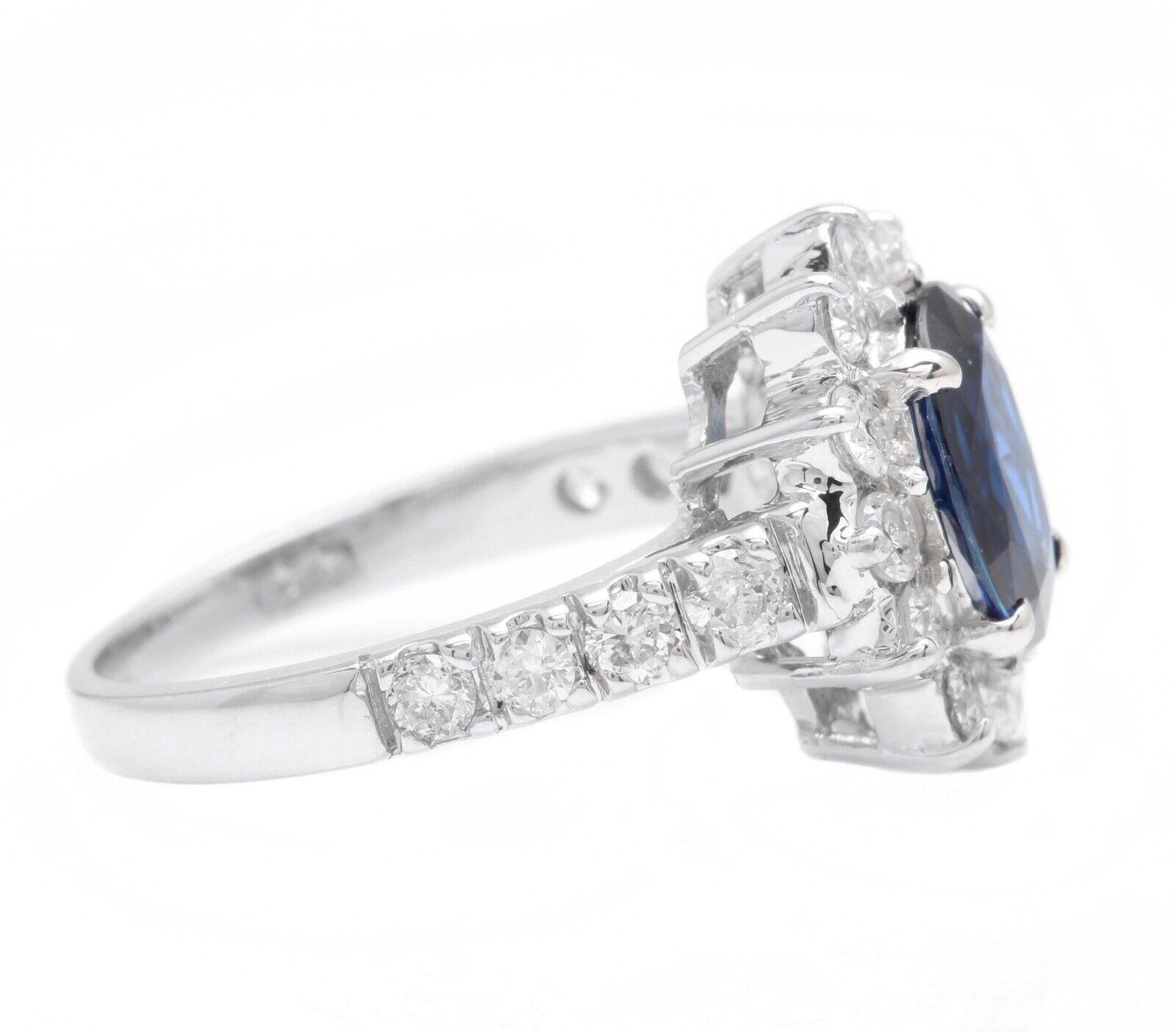 Mixed Cut 3.00ct Exquisite Natural Blue Sapphire and Diamond 14k Solid White Gold Ring For Sale