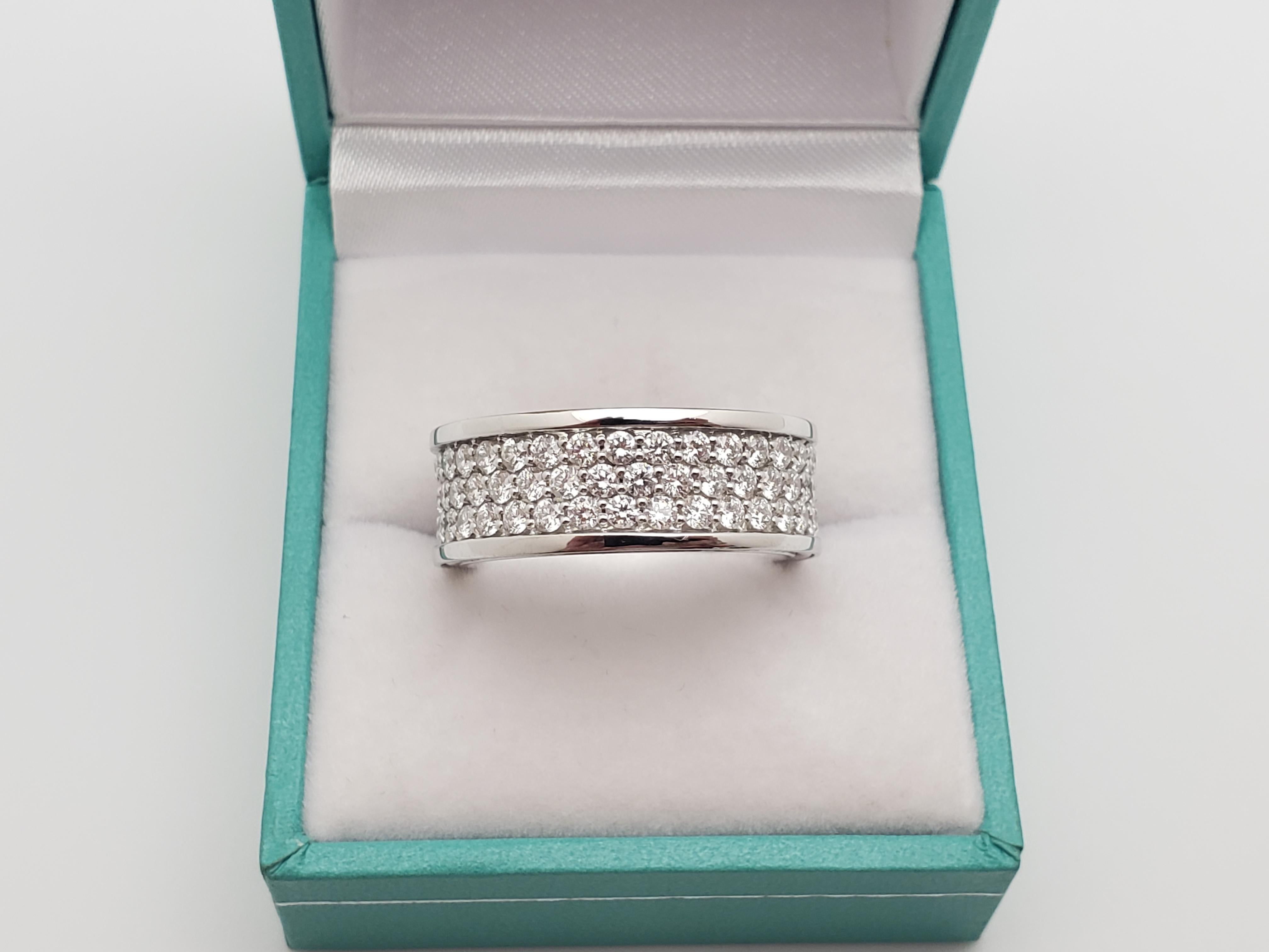 Anello a fascia per l'eternità con diamante naturale da 3,00 CT in oro bianco 18 carati in vendita 7