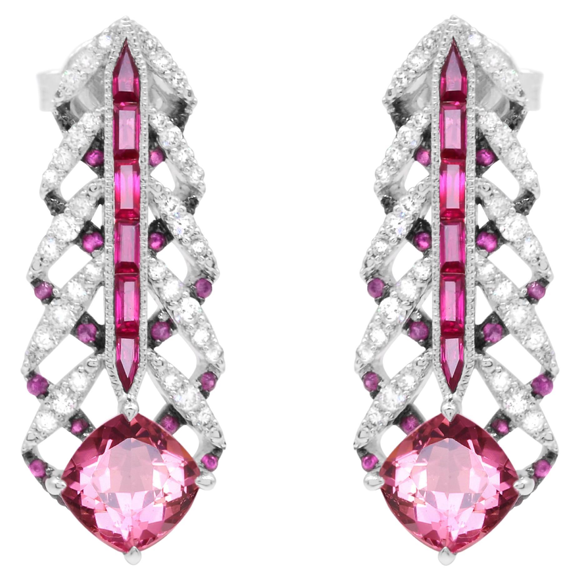 Boucles d'oreilles en goutte en tourmaline rose avec rubis, saphirs roses et diamants de 3,00 carats poids total