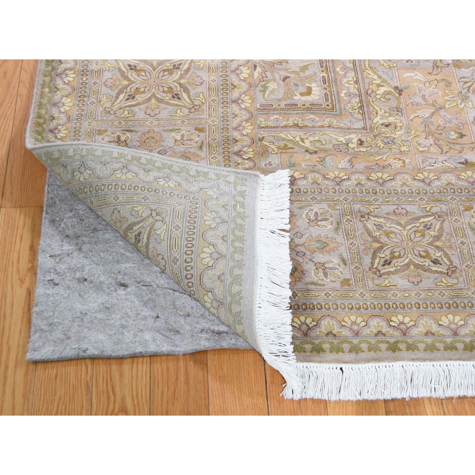Hand-Knotted 300 Kpsi Hand Knotted Pure Wool Pak-Persian Oriental Rug
