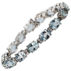 30.00 Carat Aquamarine and Diamond Straight Line Bracelet