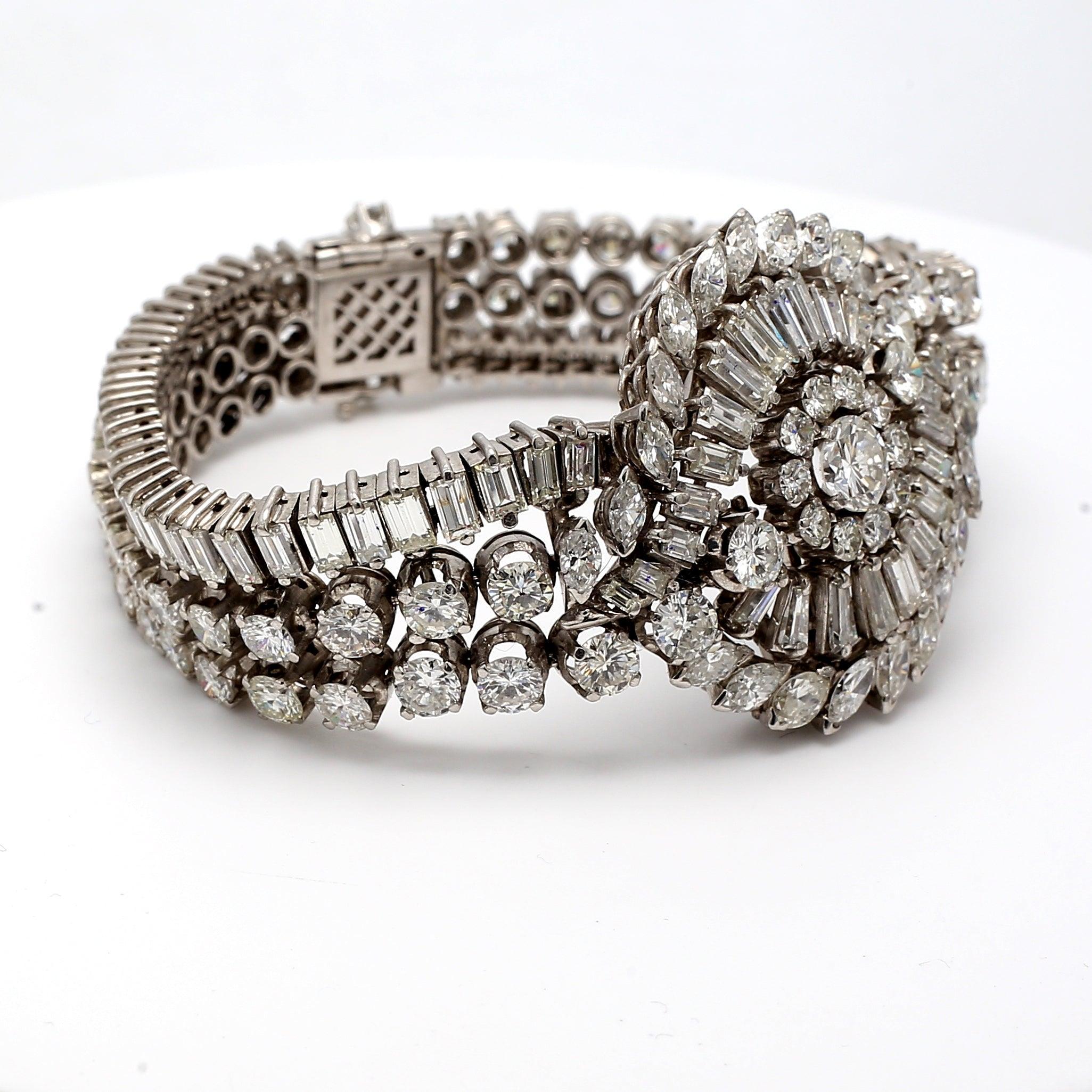 Titre :
30.00 Carat F VS1 Diamond Platinum Art-Deco Bracelet


Le style :
Art-Déco


Métal :
Platine


Pierre précieuse 1 :
Diamant de 30 carats


Nombre de pierres :
188


Couleur :
F


La clarté :
VS1


Dimension :
7 POUCES *1,25 POUCES


Poids