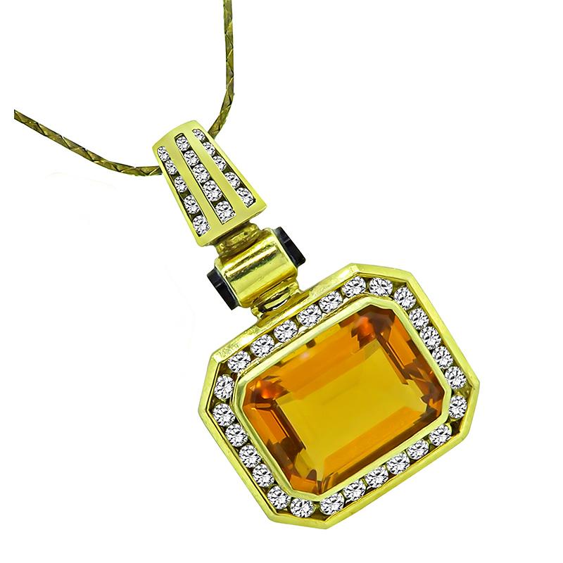 Emerald Cut 30.00ct Citrine 3.00ct Diamond Gold Pendant and Earrings Set For Sale