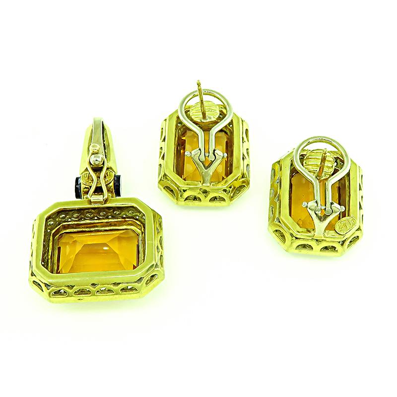 30.00ct Citrine 3.00ct Diamond Gold Pendant and Earrings Set In Good Condition For Sale In New York, NY