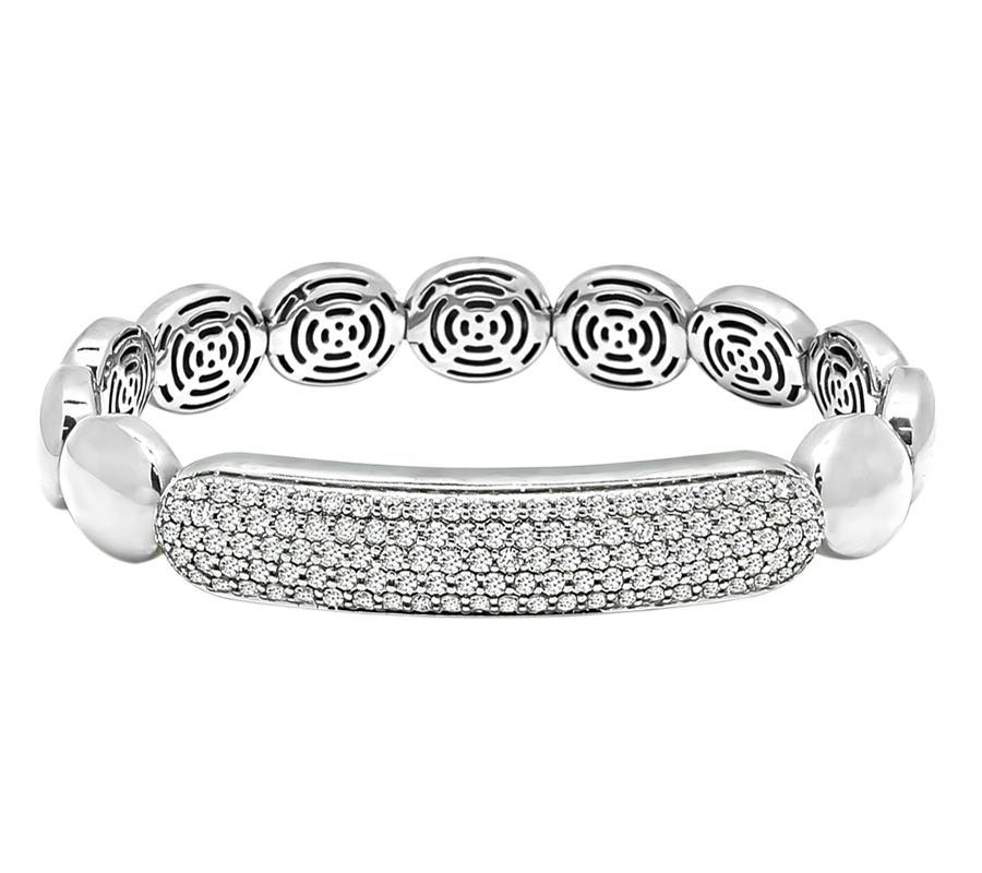 Taglio rotondo Bangle flessibile in oro con diamante 3.00ct in vendita