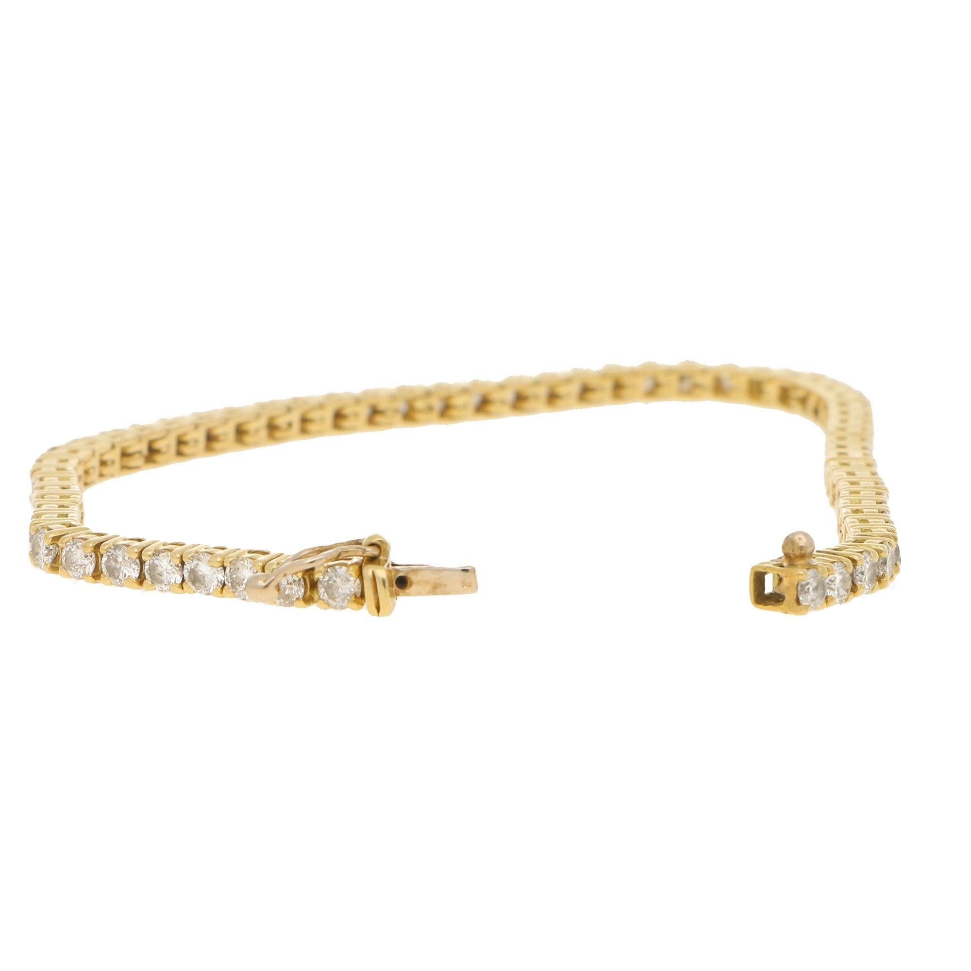 Round Brilliant Cut Diamond Line Bracelet in 18ct Yellow Gold 3.00 Carat  In Excellent Condition In London, GB