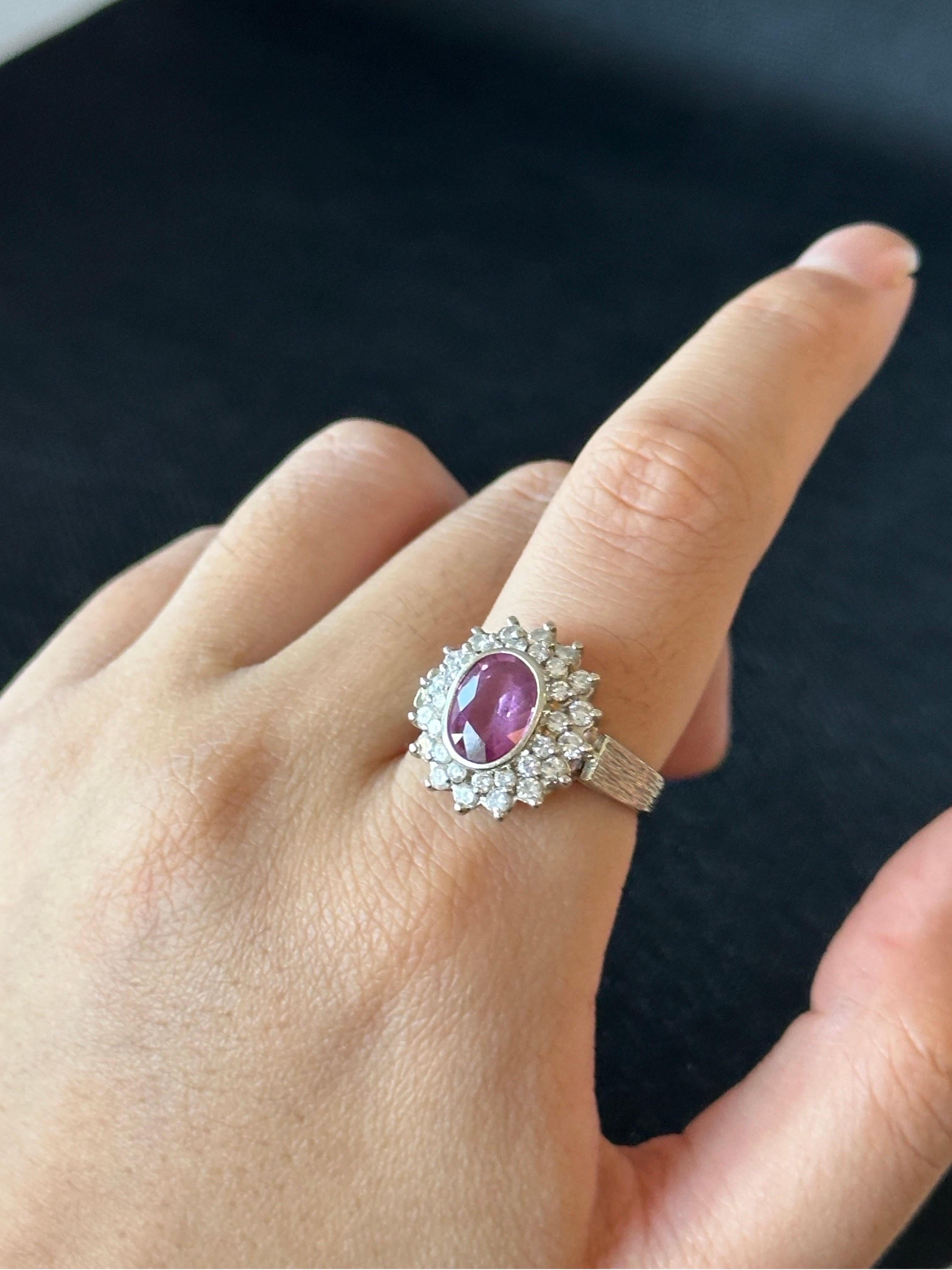 Brilliant Cut 3.00ct Pink Sapphire and 0.75ctw Natural Diamond 18K White Gold Ring For Sale