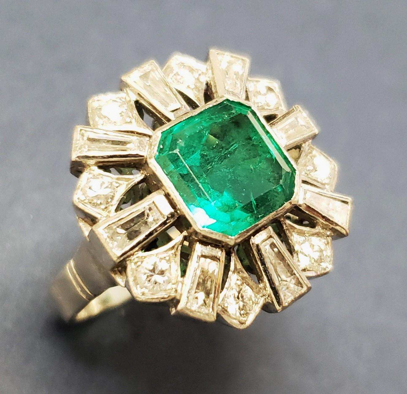 3.00CT(Est). COLOMBIAN Emerald and Diamond Ring Platinum C. Dunaigre/cert. For Sale 4