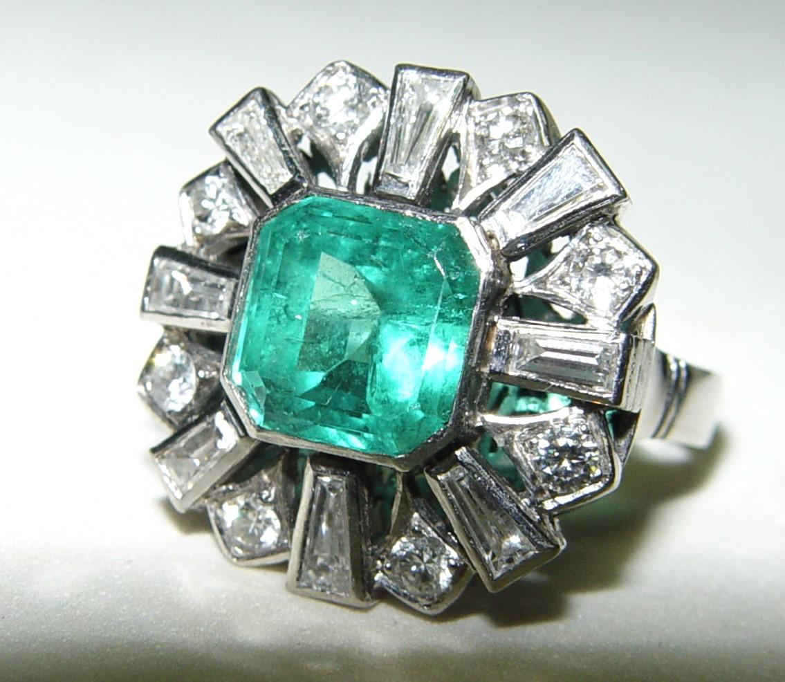 3.00CT(Est). COLOMBIAN Emerald and Diamond Ring Platinum C. Dunaigre/cert. For Sale 9