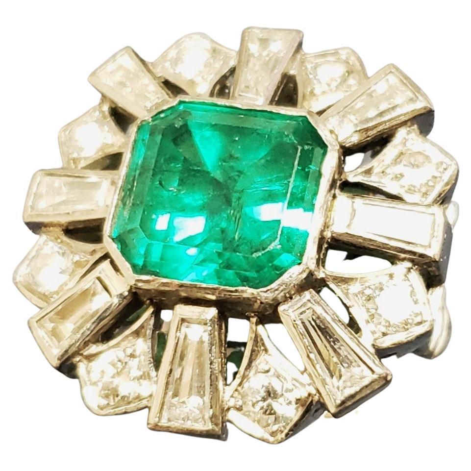 Vintage ring set with One Octagonal/step Cut natural Colombian Emerald estimated to be 3.00CT (Emerald carat weight is based on measurements 8.80x8.70x6.4MM deep, exhibits exceptional green color. Ring was evaluated by Christian Dunaigre AG, DUG