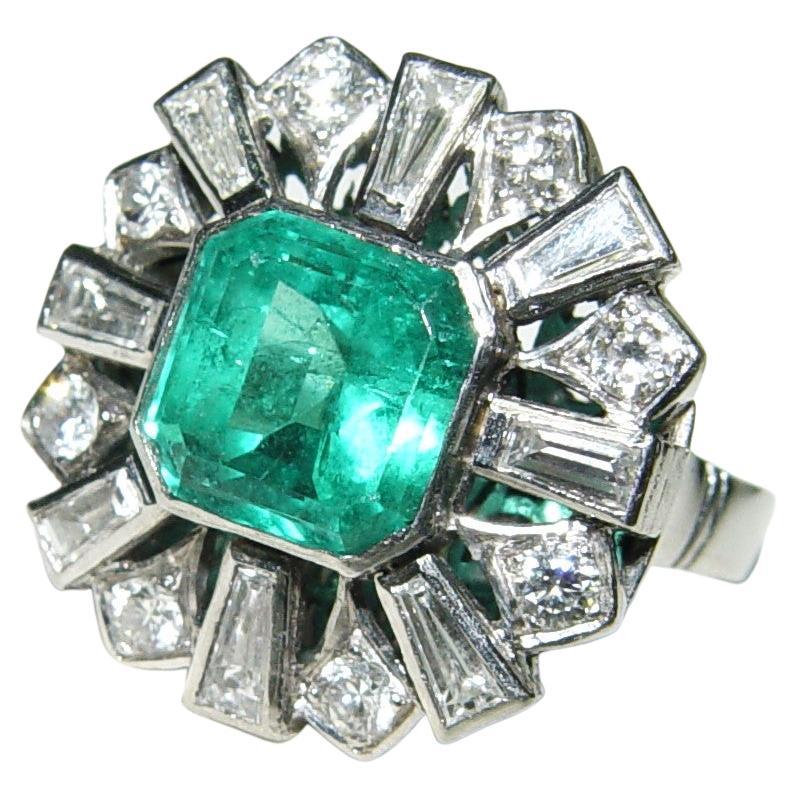 3.00CT(Est). COLOMBIAN Smaragd- und Diamantring aus Platin C. Dunaigre/cert.
