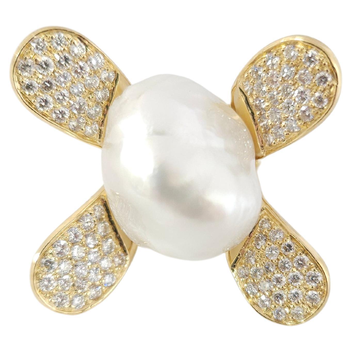 3.00cts Yellow Gold Natural South Sea Pearl with Open Flower Ring 18K 7 Inch For Sale