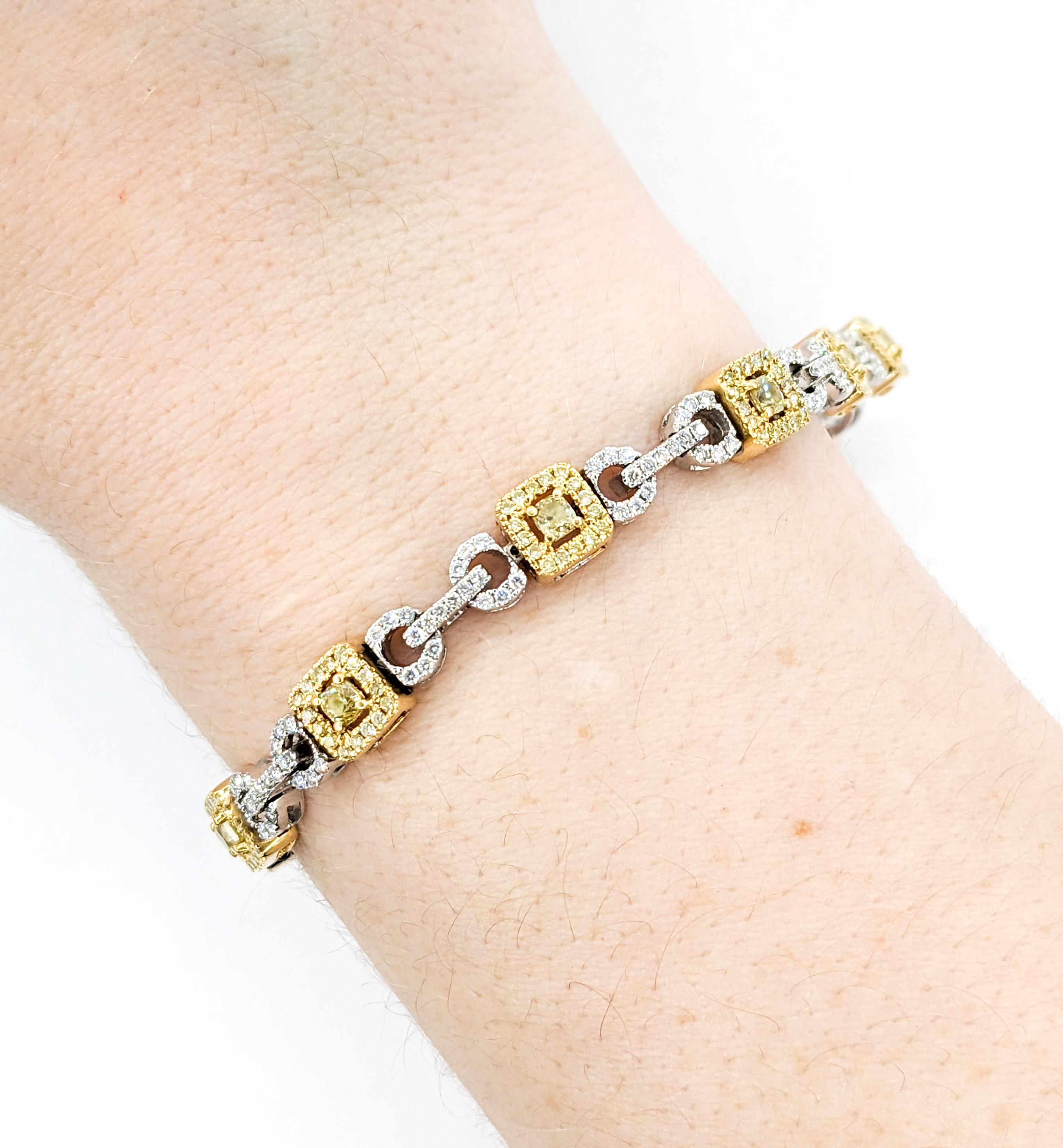 Contemporary 3.00ctw Diamond Bracelet in 18kt Two-Tone Gold For Sale