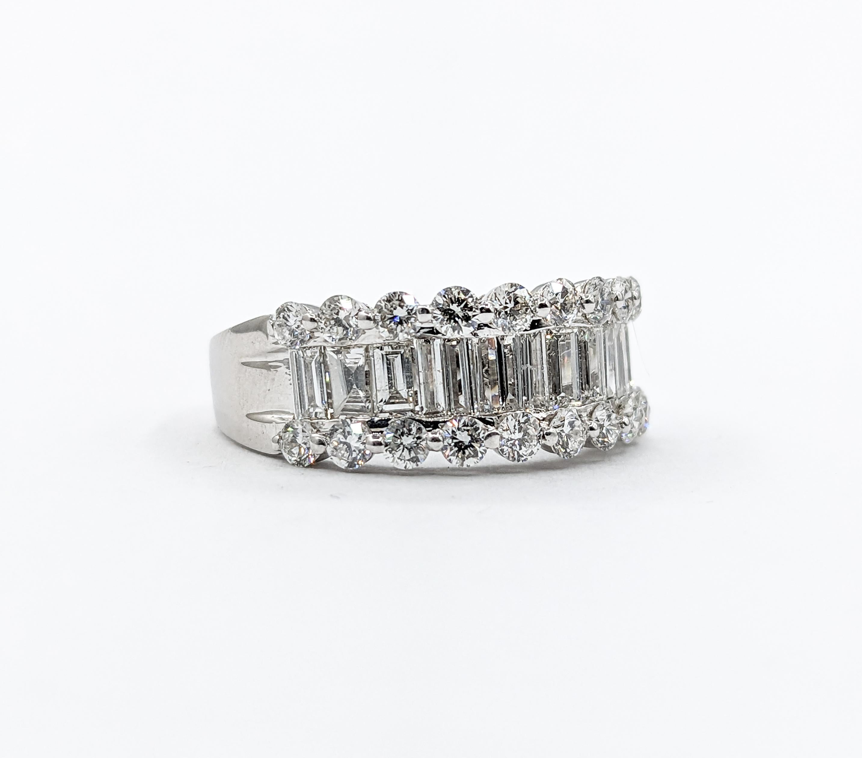 Women's 3.00ctw Diamond Ring In 18k White Gold For Sale
