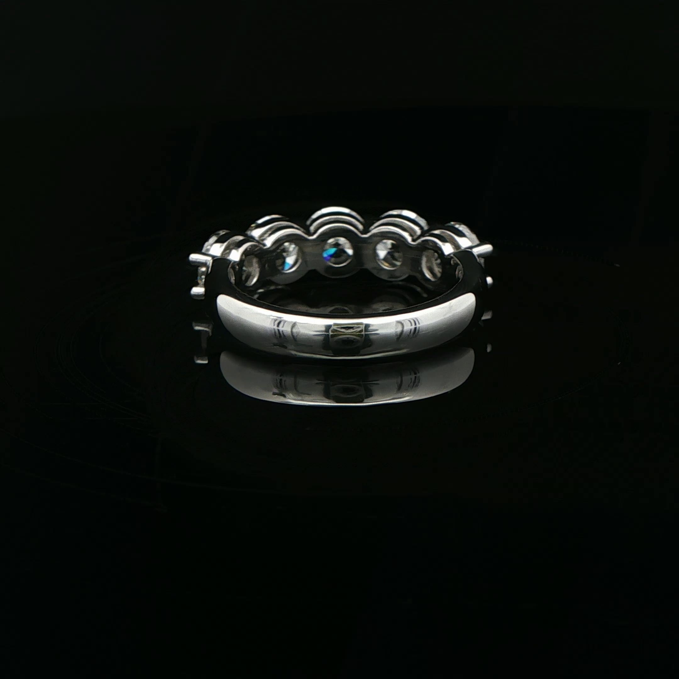 3.00CTW. Fascia di diamanti tondi e brillanti in platino certificata GIA in vendita 1