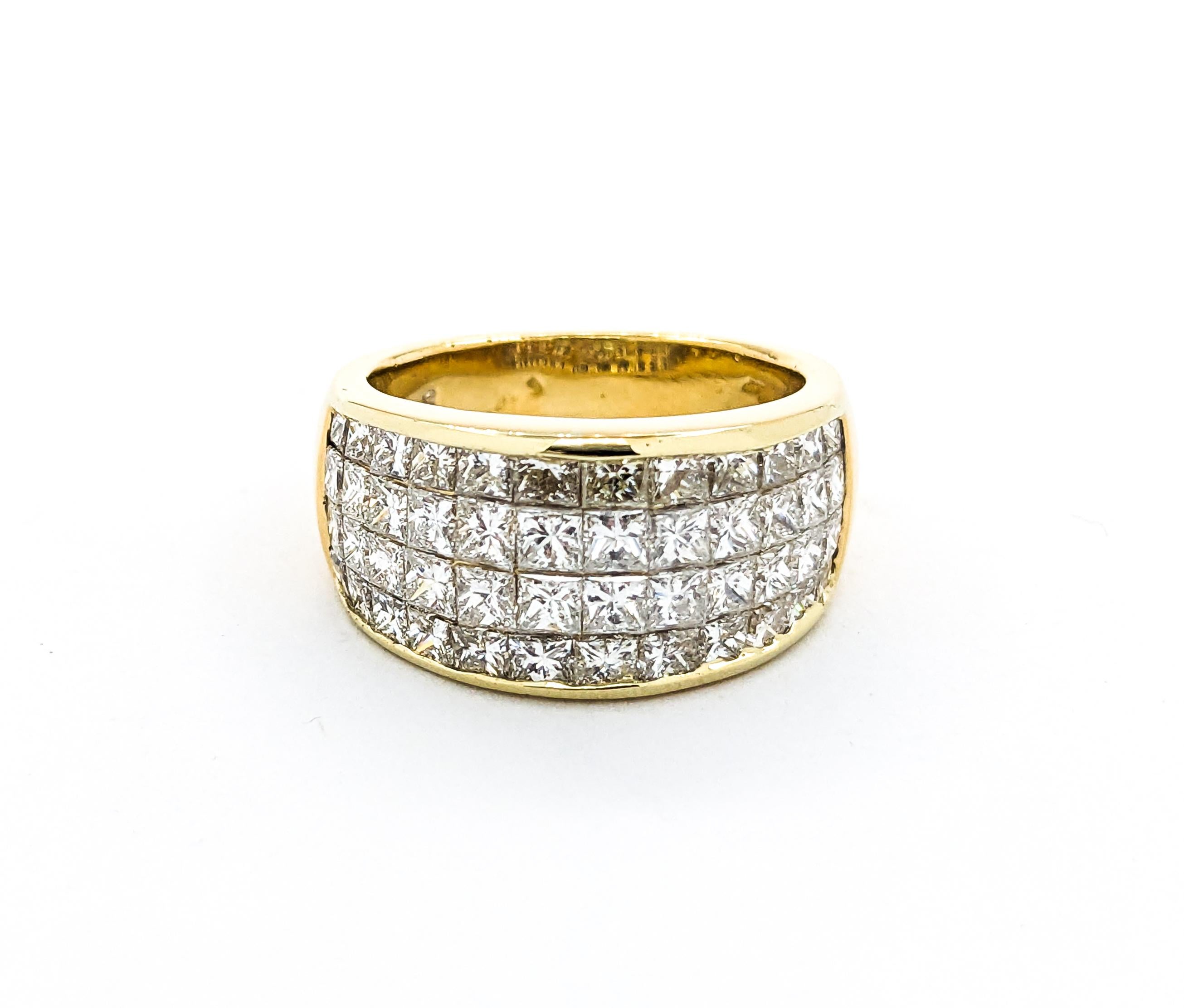 3,00 Karat unsichtbar gefasster Diamantring aus Gelbgold 4
