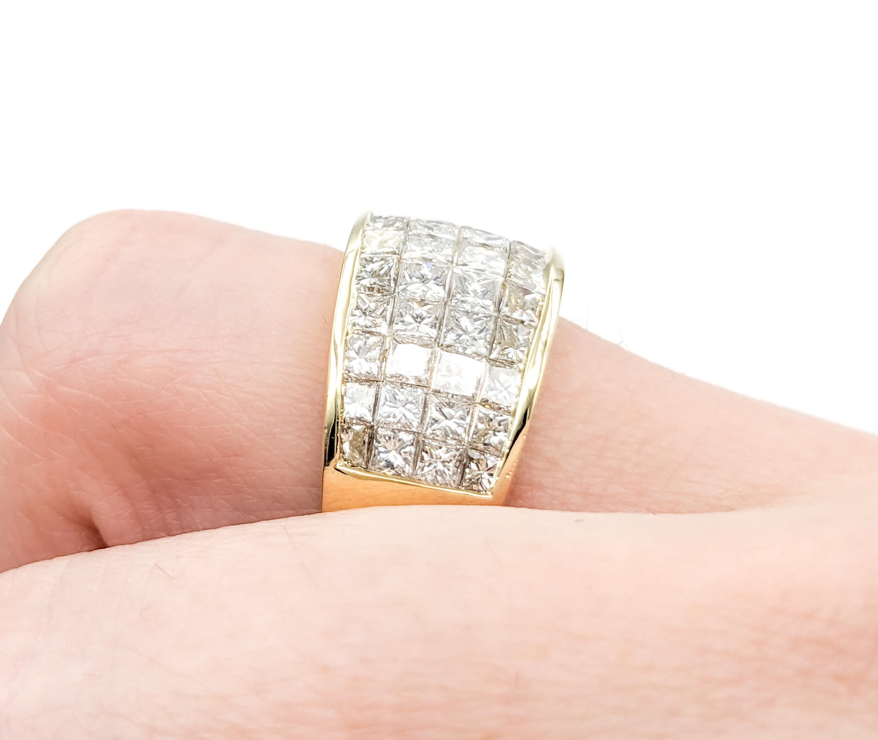 3,00 Karat unsichtbar gefasster Diamantring aus Gelbgold (Zeitgenössisch)