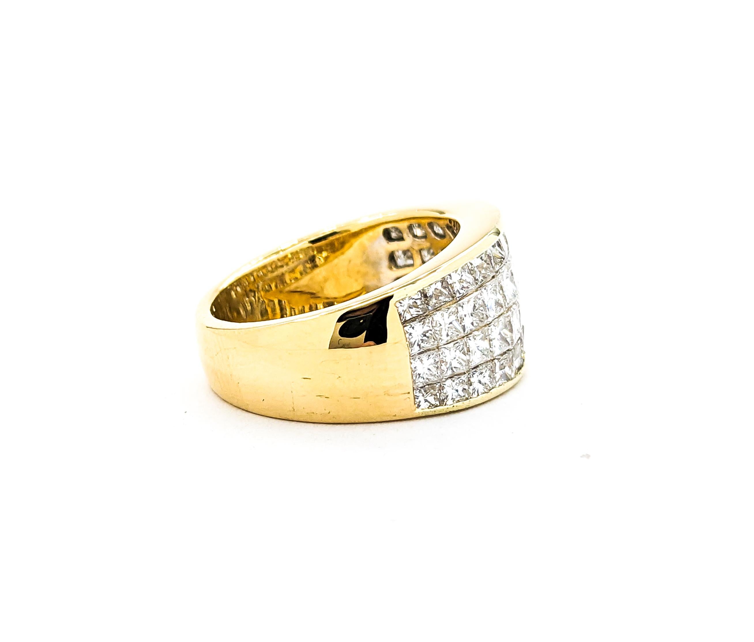 3,00 Karat unsichtbar gefasster Diamantring aus Gelbgold 1