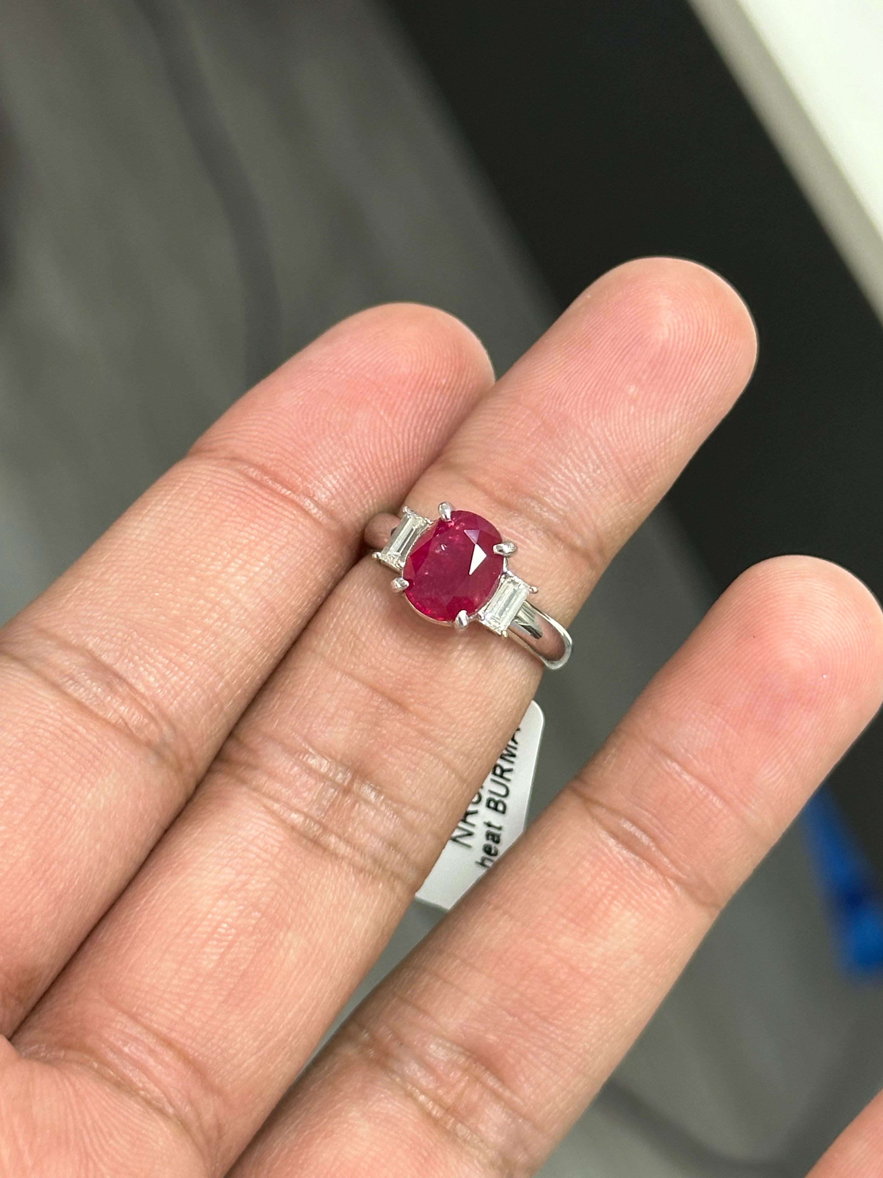 3,01 Karat Burma-Rubin-Cocktailring (ohne Hitze) in PT 900 (Art déco) im Angebot