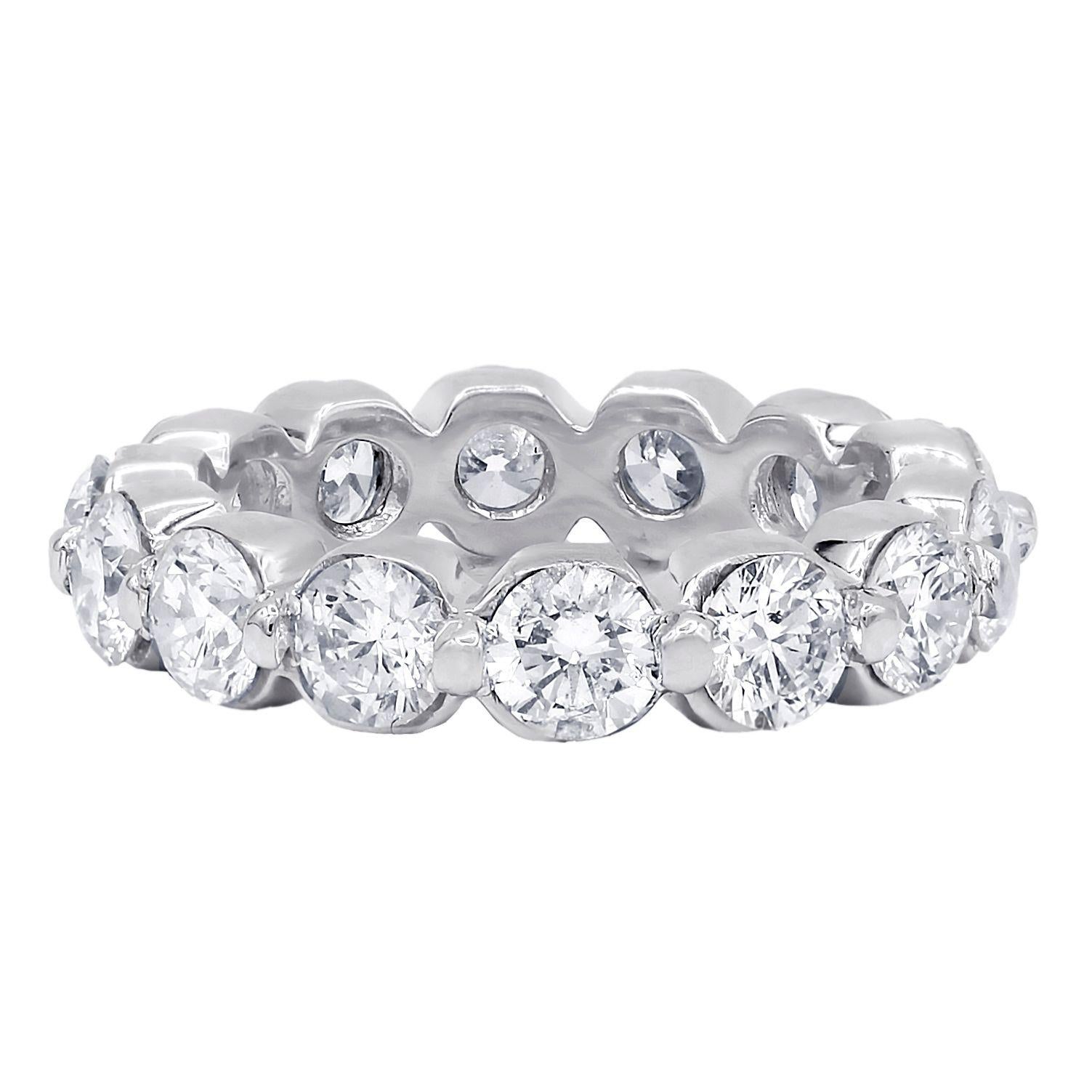 Round Cut 3.01 Carat Classic Eternity Band For Sale