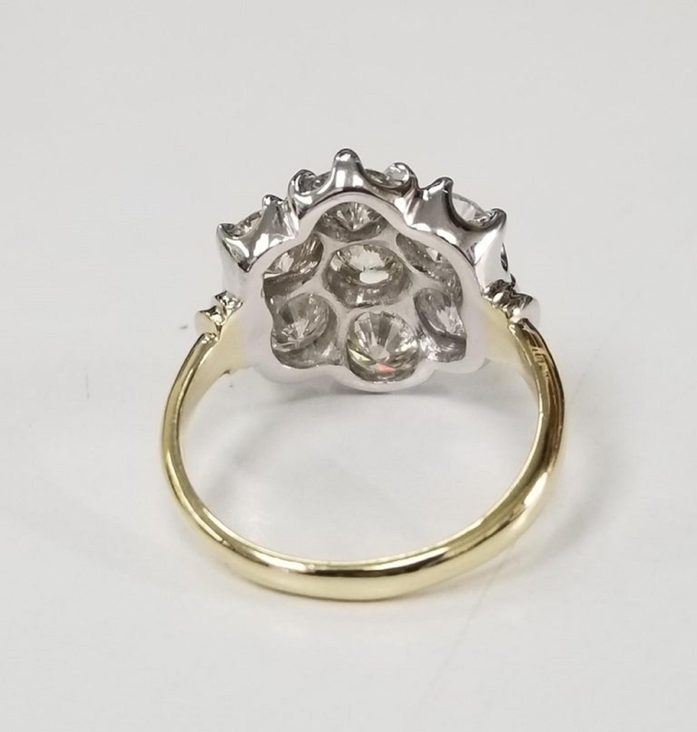 Round Cut 3.01 Carat Diamond Cluster 14 Karat 2-Tone Ring For Sale