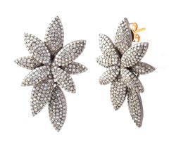 3.01 Carat Diamond Modulation Stud Earrings in Contemporary Style