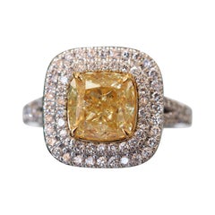 3.01 Carat GIA Fancy Yellow Diamond Ring in Platinum