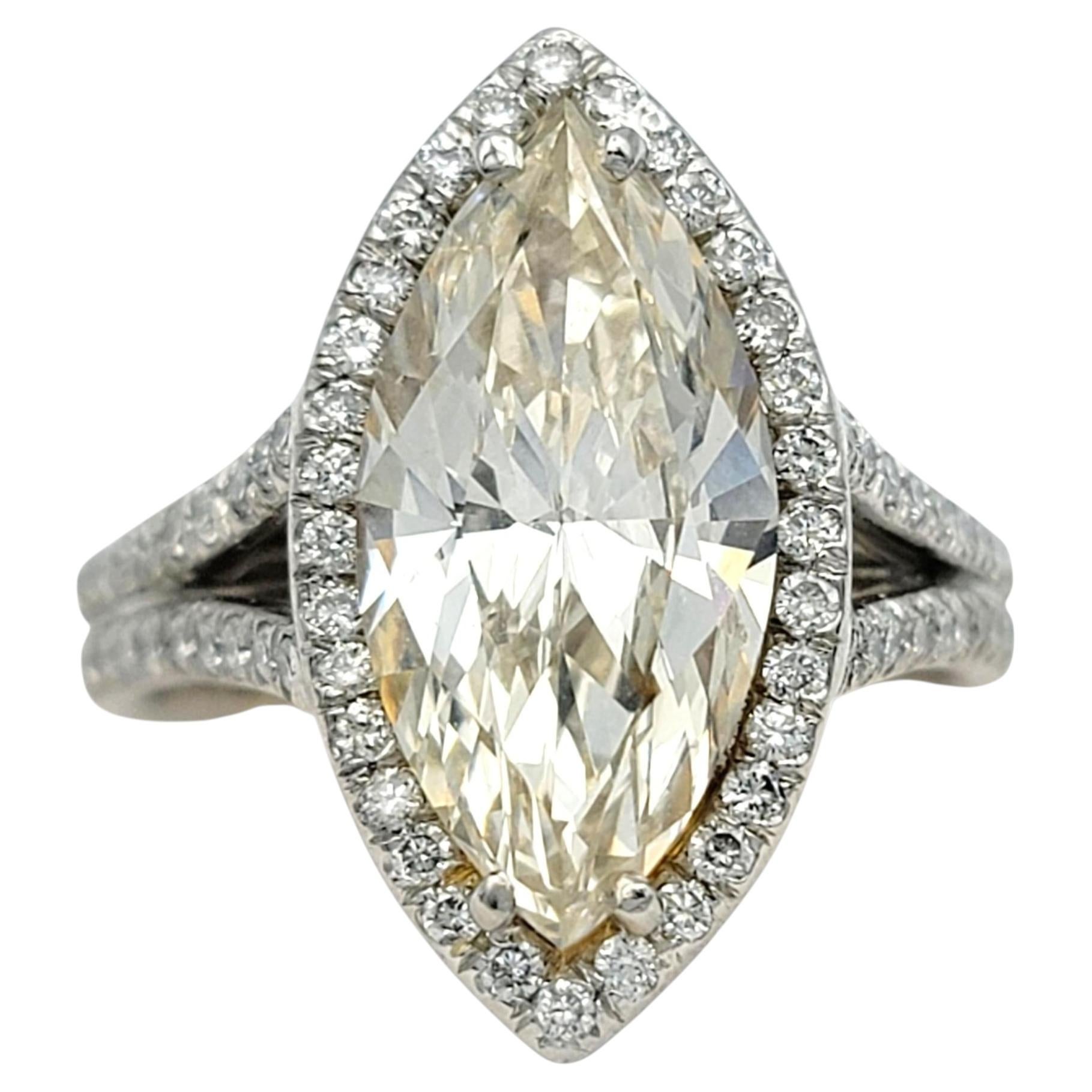 3,01 Karat Marquis Diamant Verlobungsring mit Pavé Halo Split Shank Platin