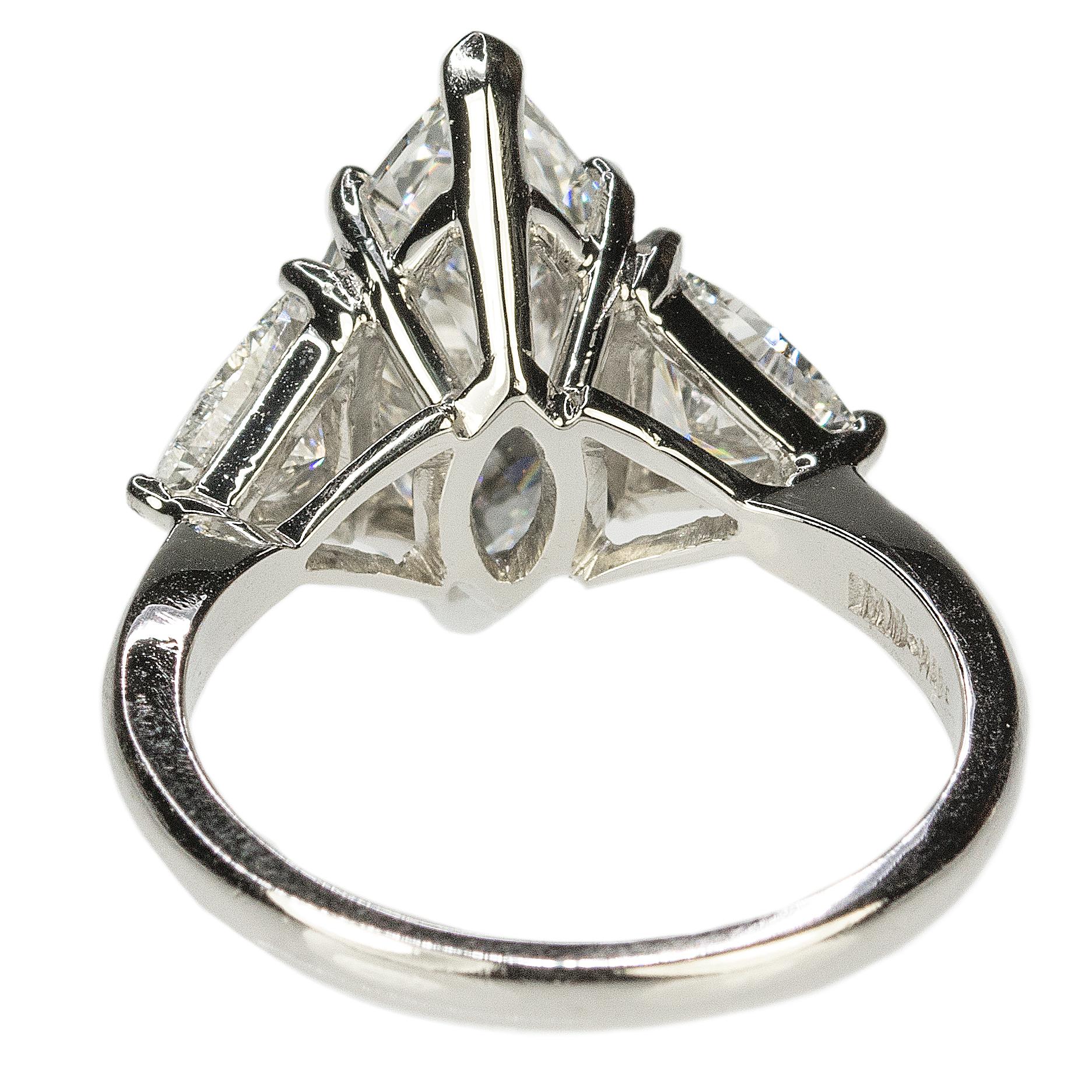 Women's or Men's 3.01 Carat Marquise Diamond Platinum Ring