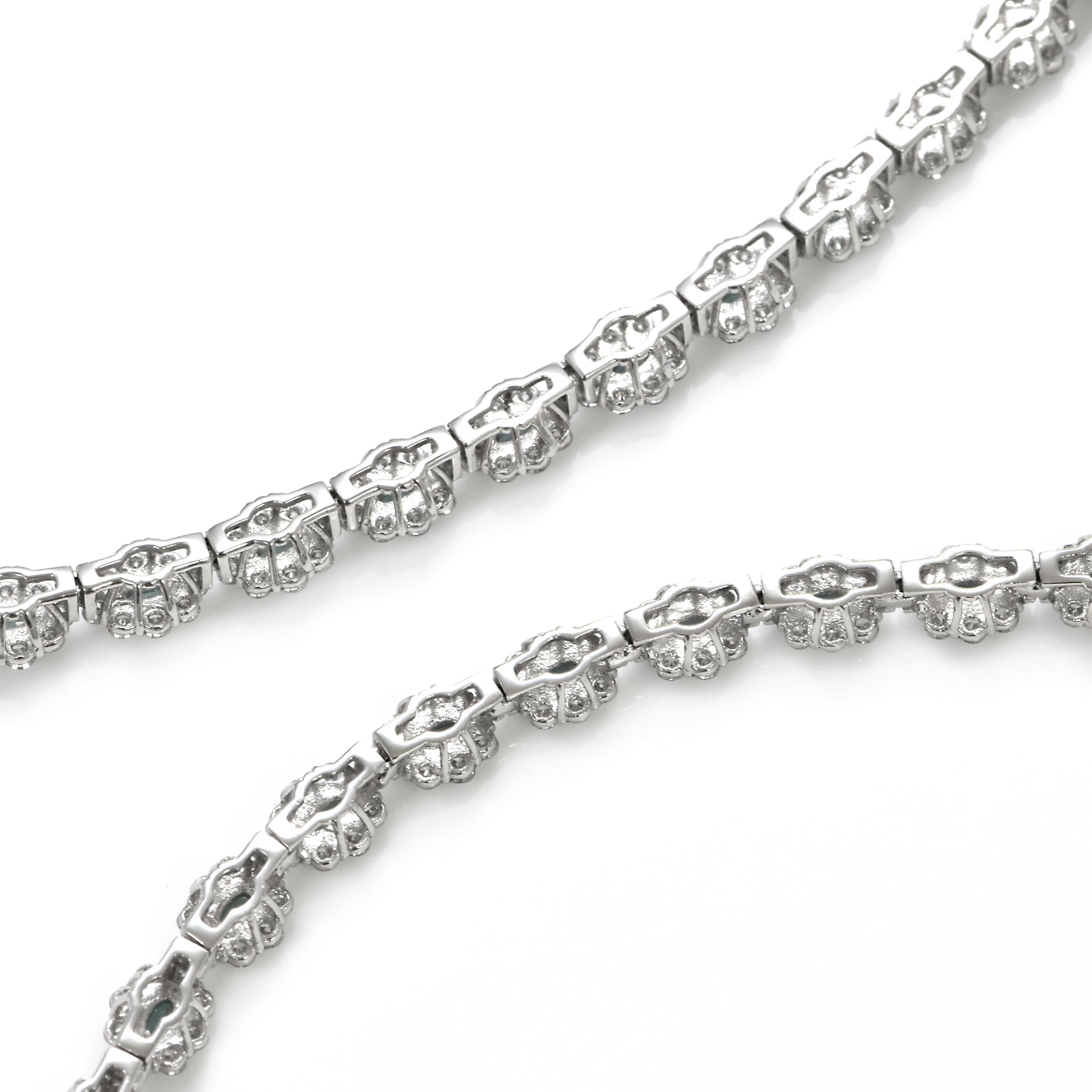 Collier de 3,01 carats de tourmaline brésilienne Paraiba et de diamants en vente 4