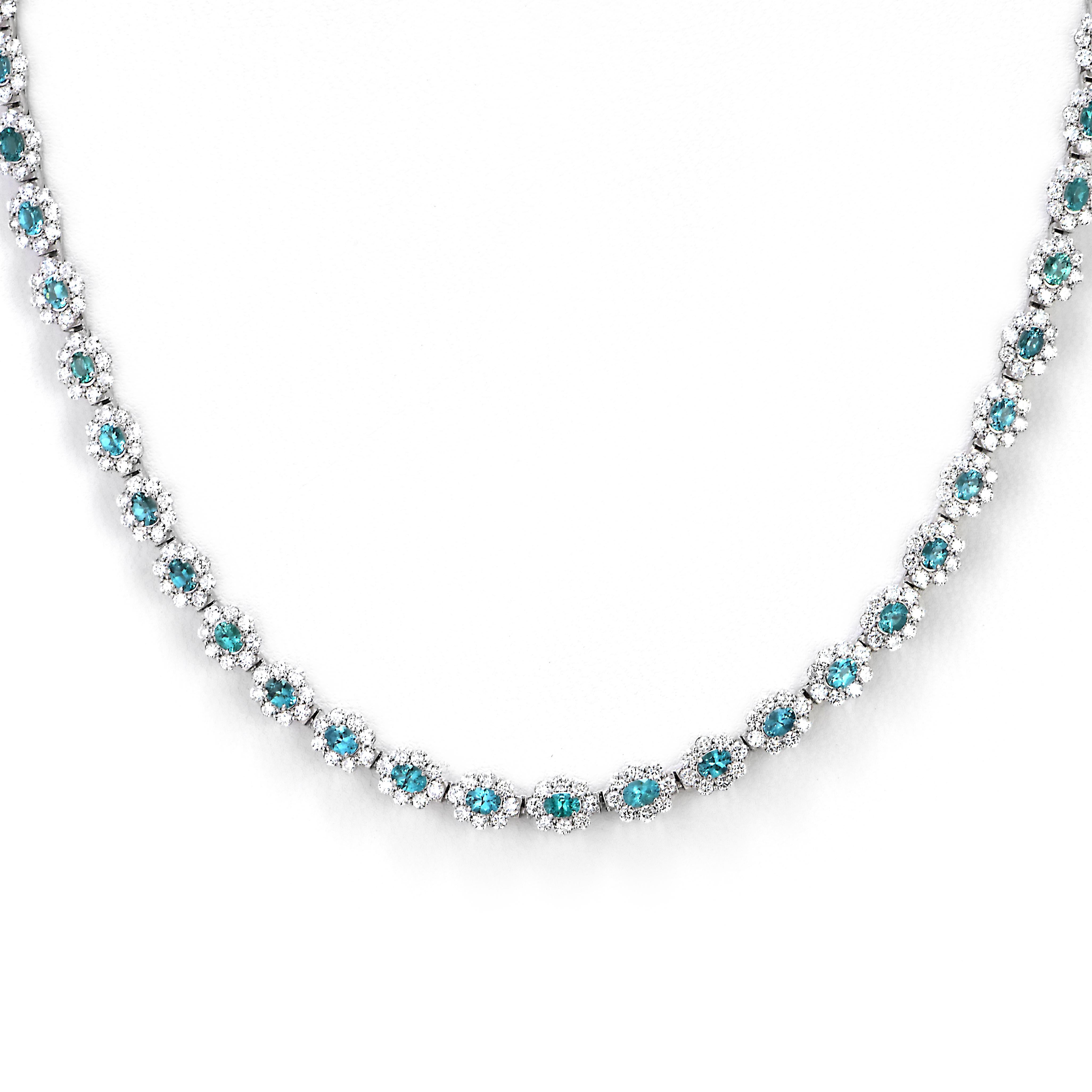 Collier de 3,01 carats de tourmaline brésilienne Paraiba et de diamants en vente 1