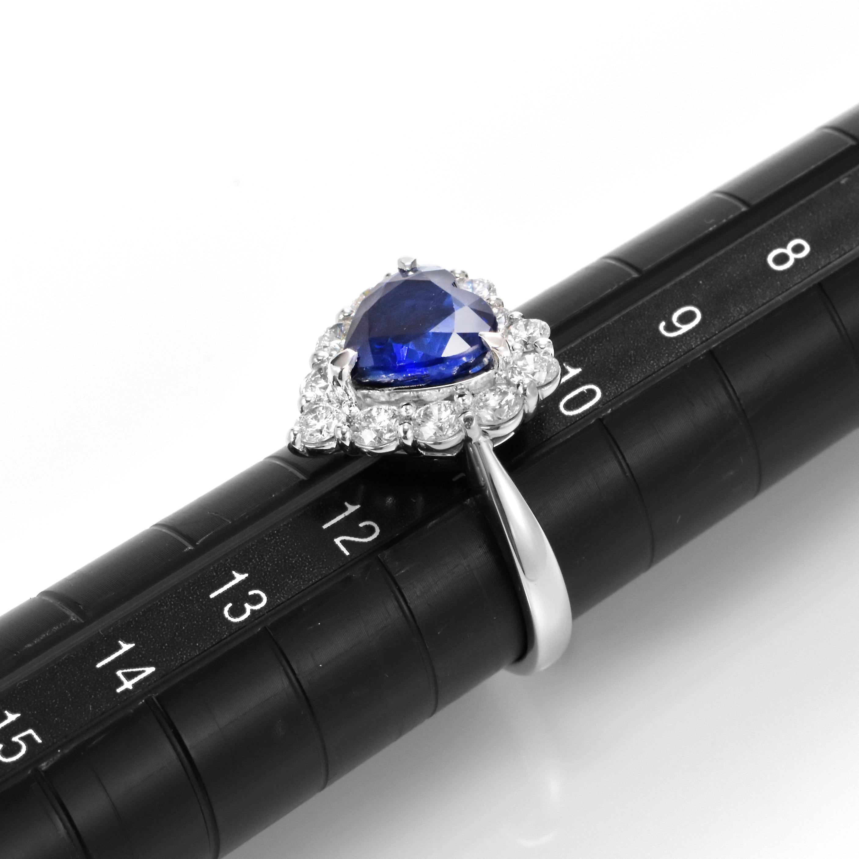 Anello con zaffiro naturale dell'Africa orientale e diamante da 3,01 carati in platino in vendita 4