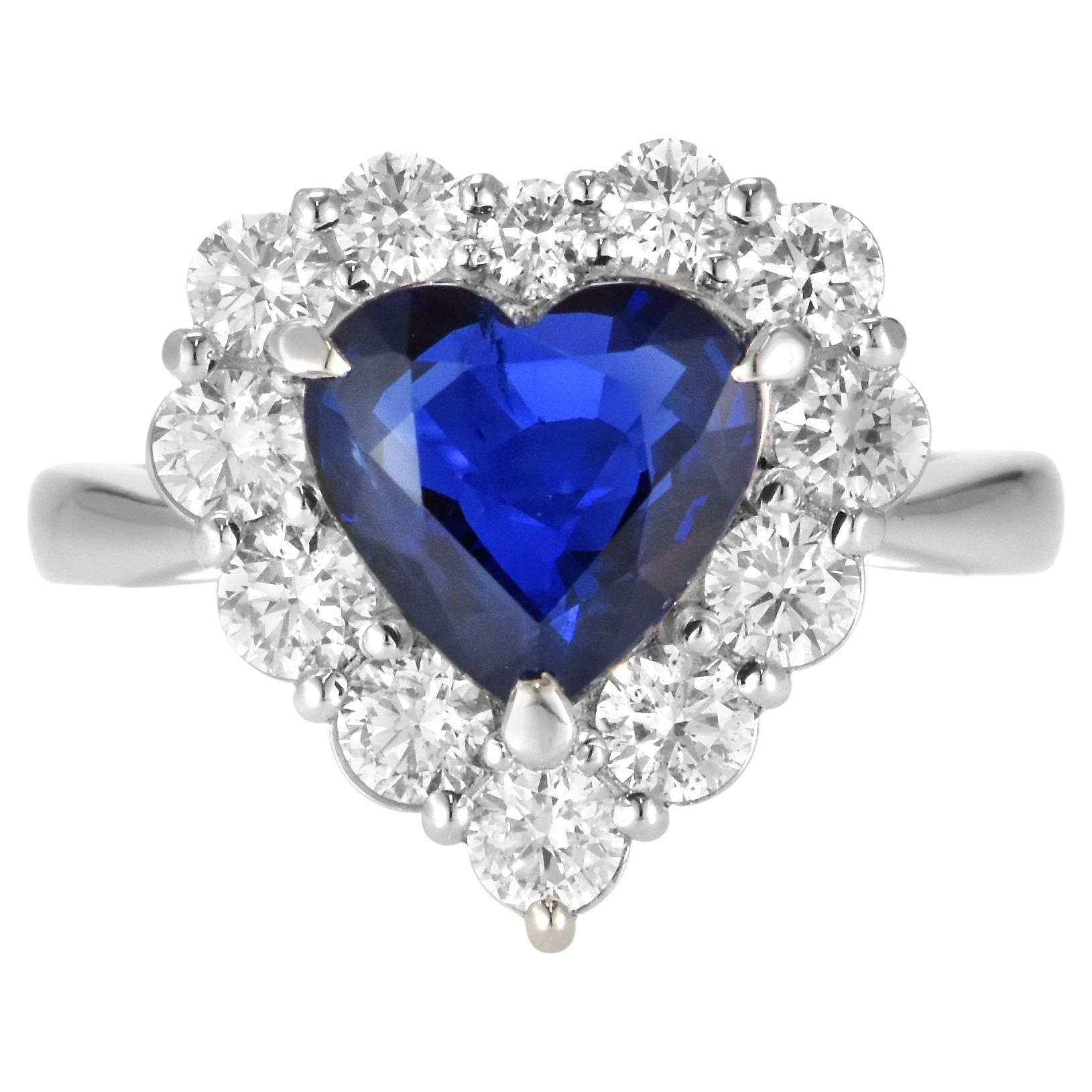 Anello con zaffiro naturale dell'Africa orientale e diamante da 3,01 carati in platino in vendita