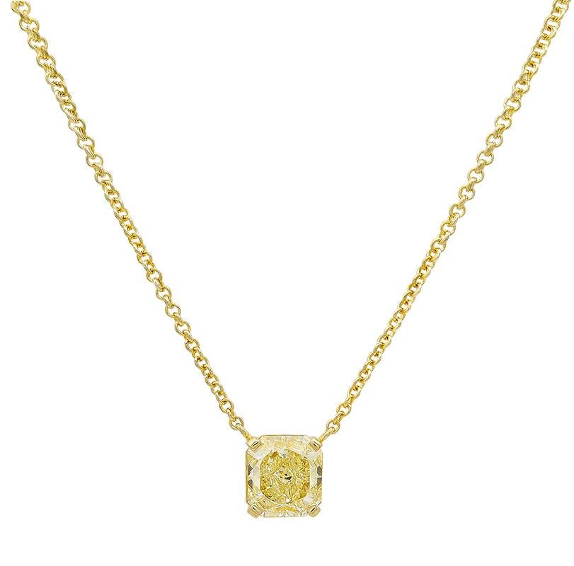 Contemporary 3.01 Carat Natural Fancy Yellow Diamond Solitaire Necklace For Sale