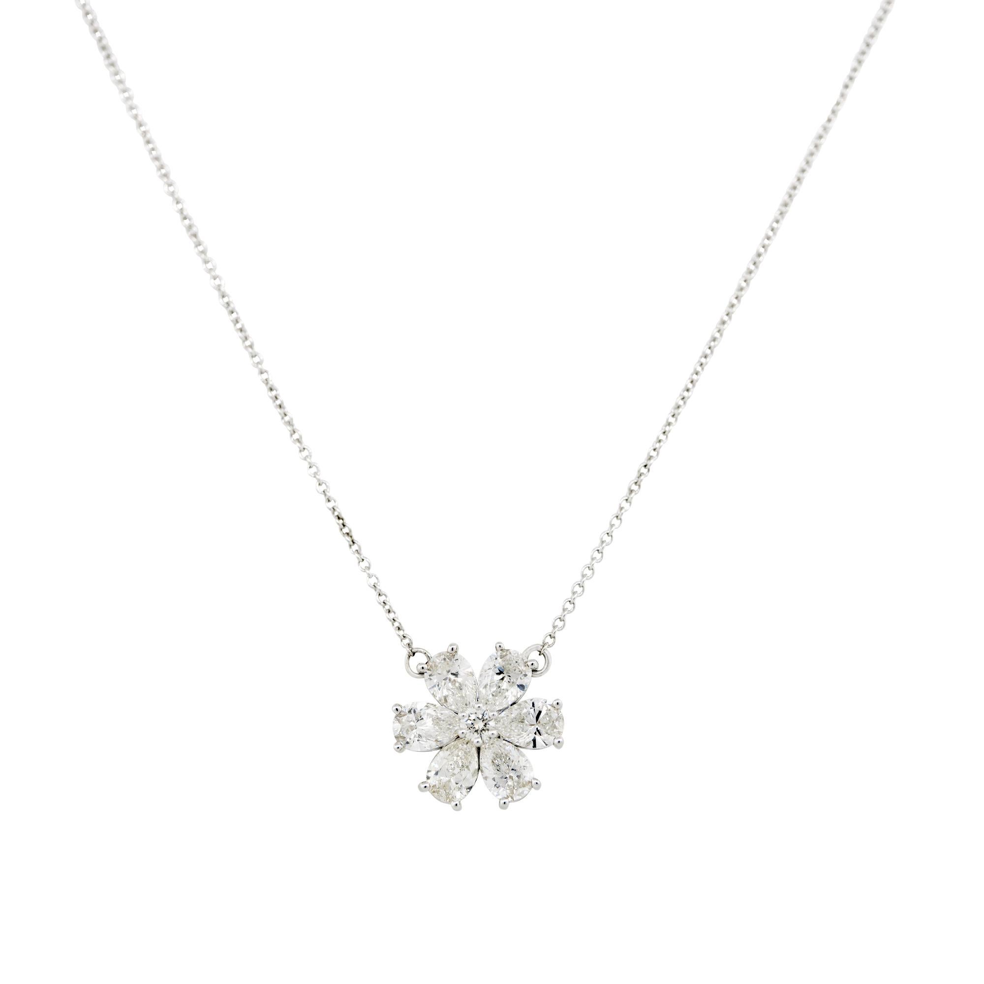 Modern 3.01 Carat Pear Shaped Diamond Flower Necklace 18 Karat in Stock For Sale
