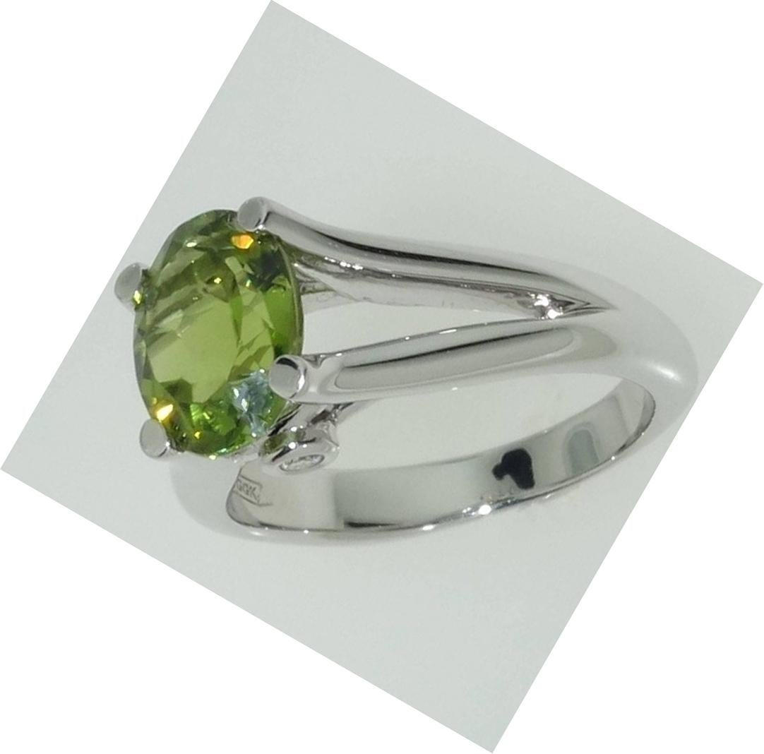 Mixed Cut 3.01 Carat Peridot and Diamond Sterling Silver Rhodium Ring For Sale