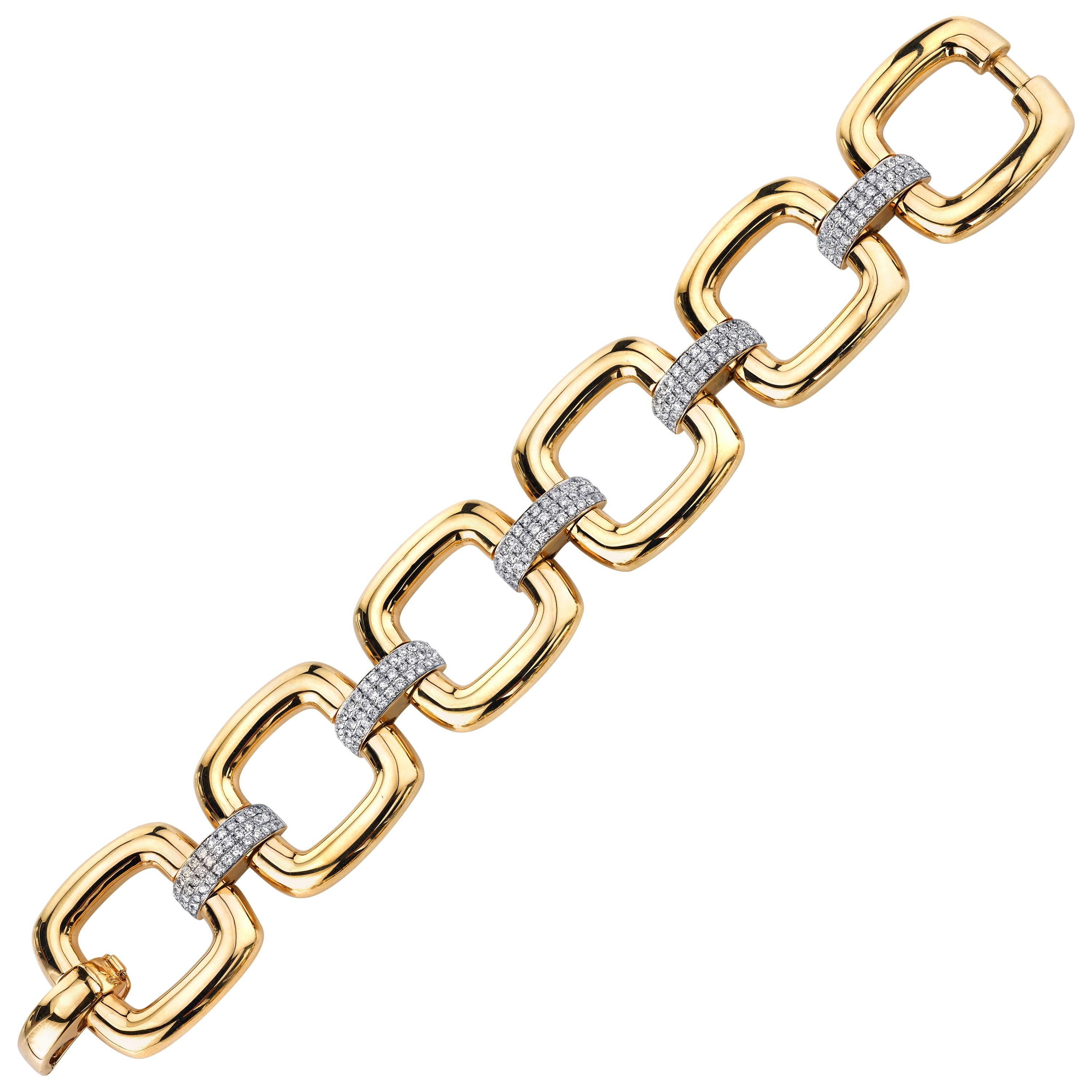 3.07 Carat Total, Diamond and Yellow Gold Link Bracelet For Sale