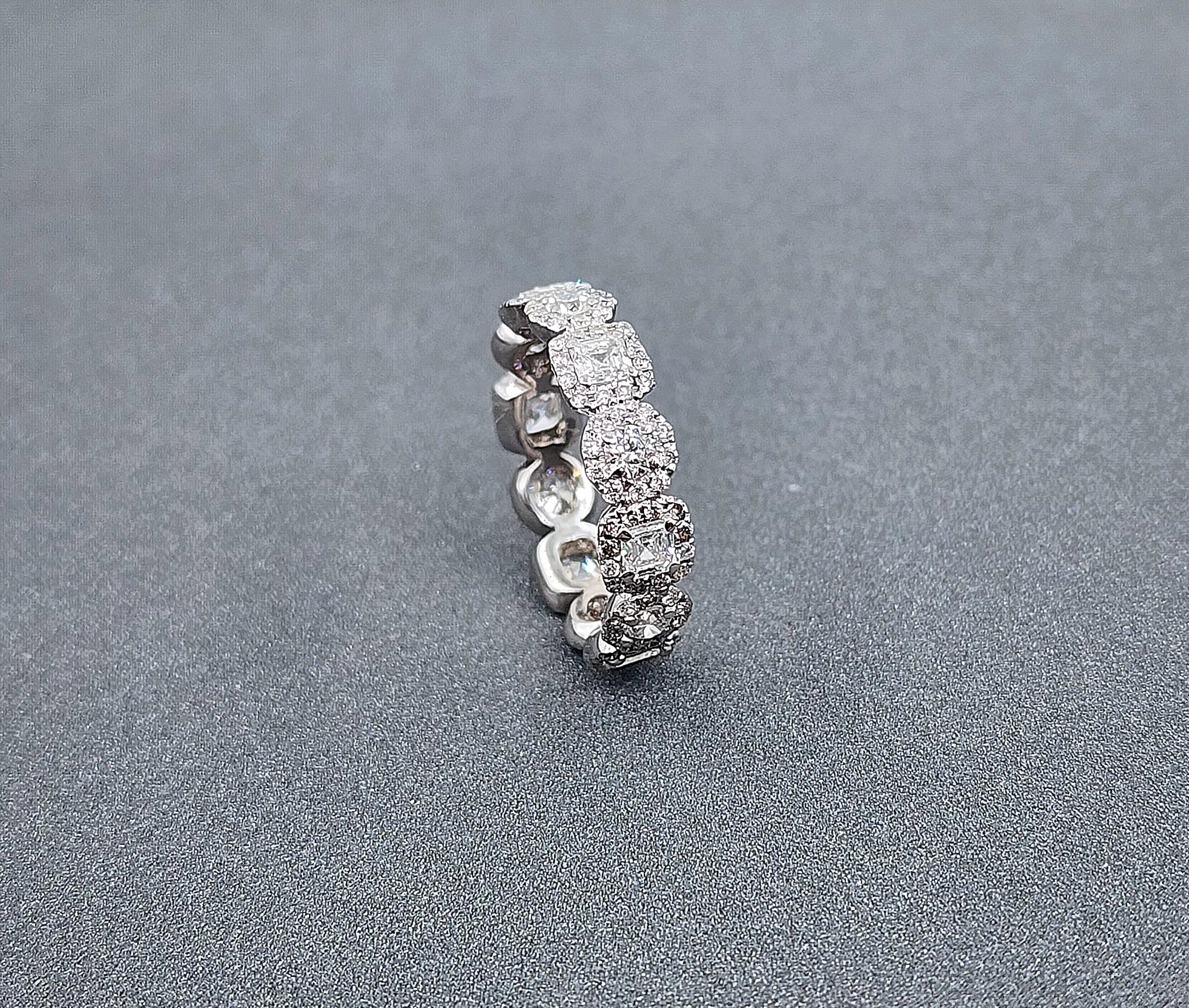 Mixed Cut 3.01 ct Diamond Eternity Ring For Sale