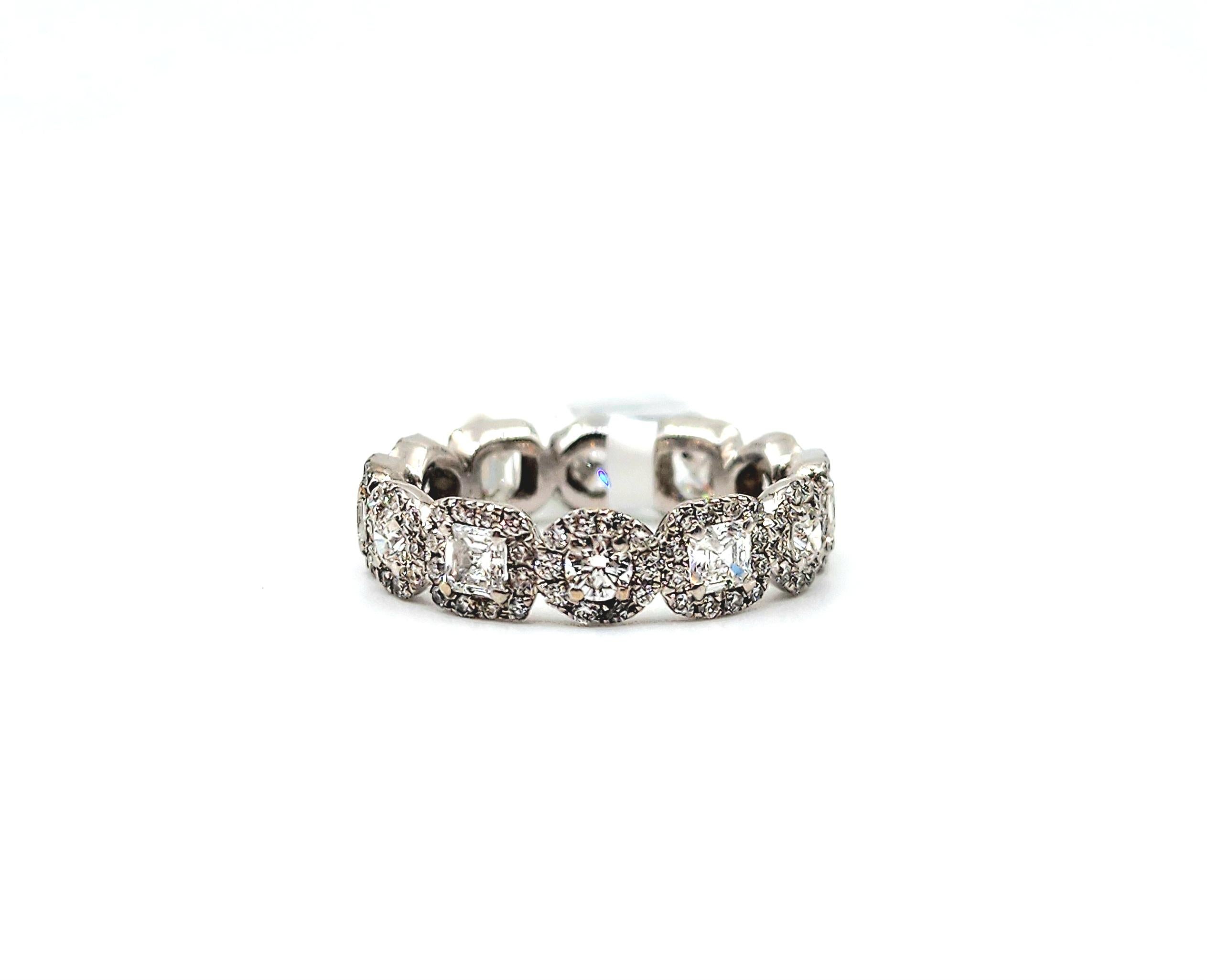 Women's or Men's 3.01 ct Diamond Eternity Ring For Sale