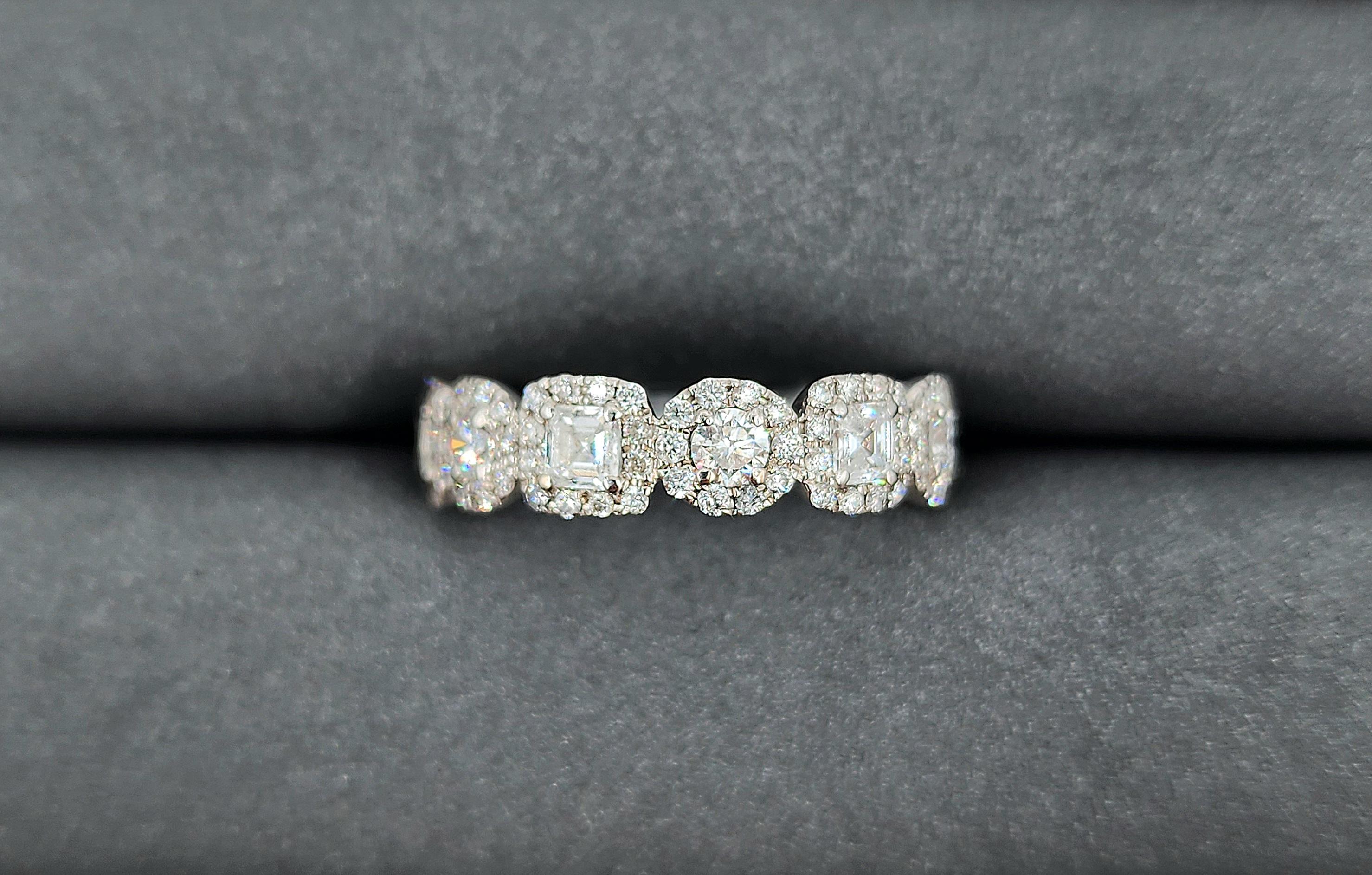 Anello eternità con diamante da 3.01 carati in vendita 2